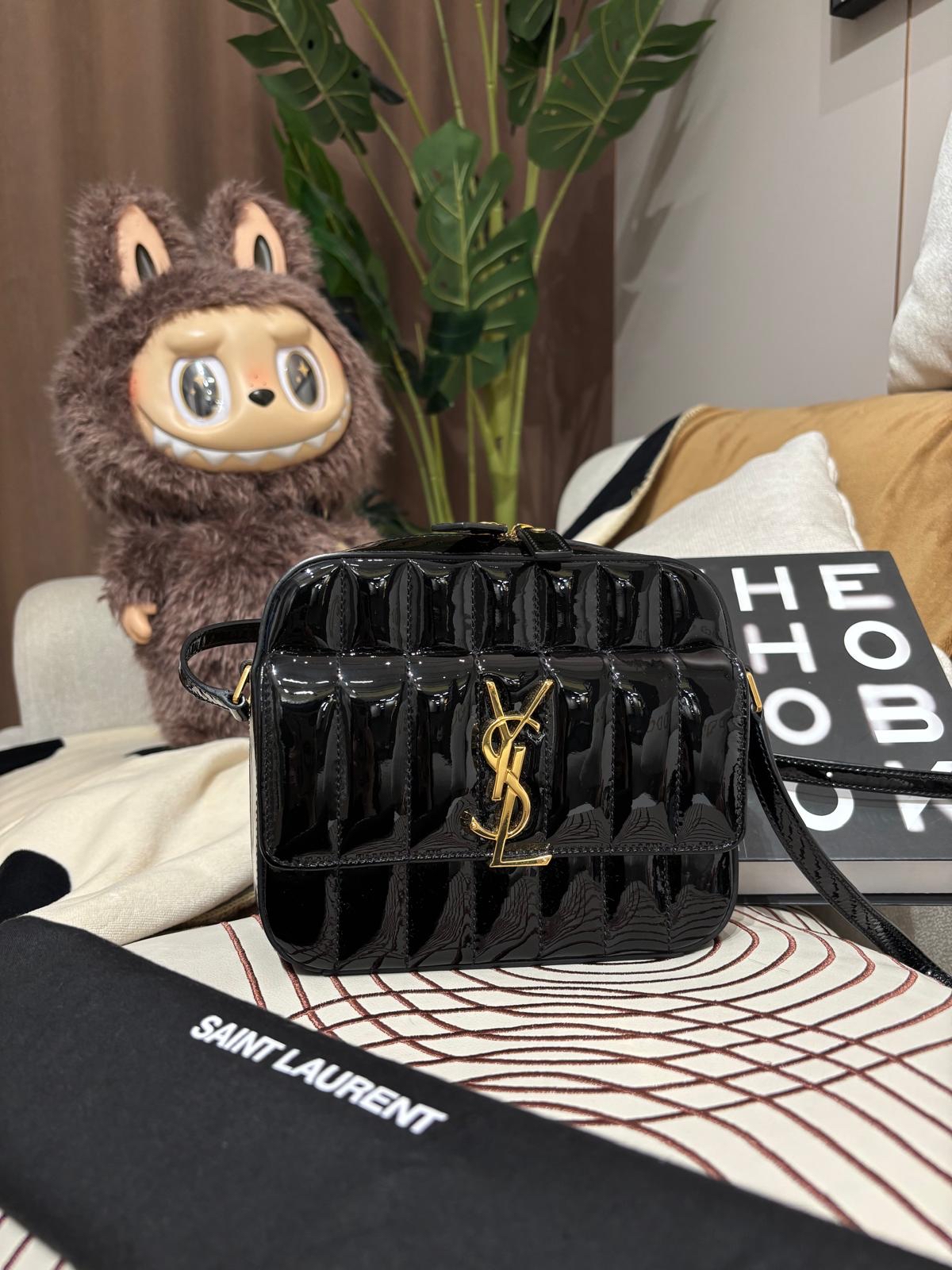 Ysl Vicky crossbody bag 100%Authentic ,98%new✅dust bag 