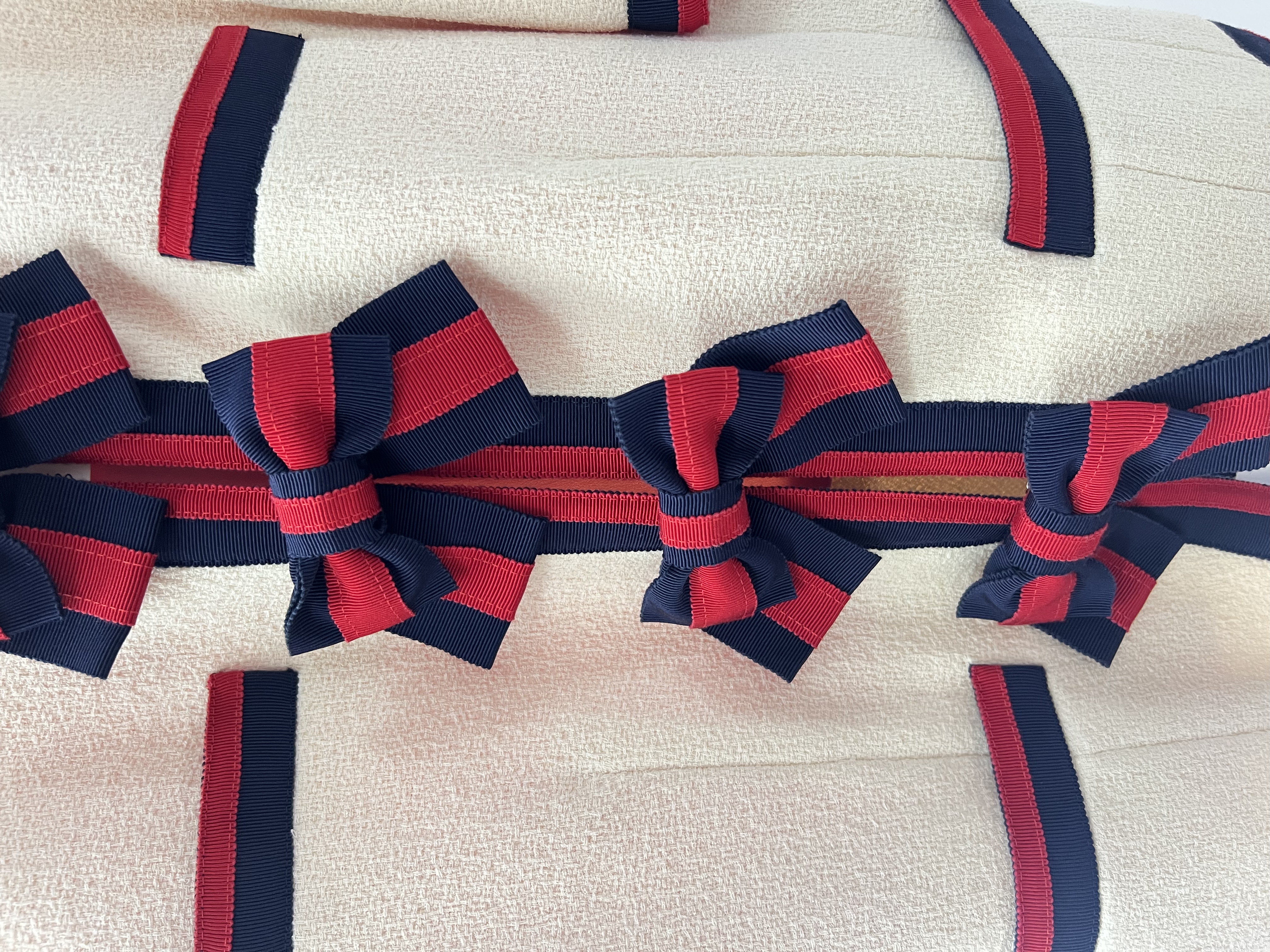 Pre-owned Gucci Jacket / Product Code: 26041224