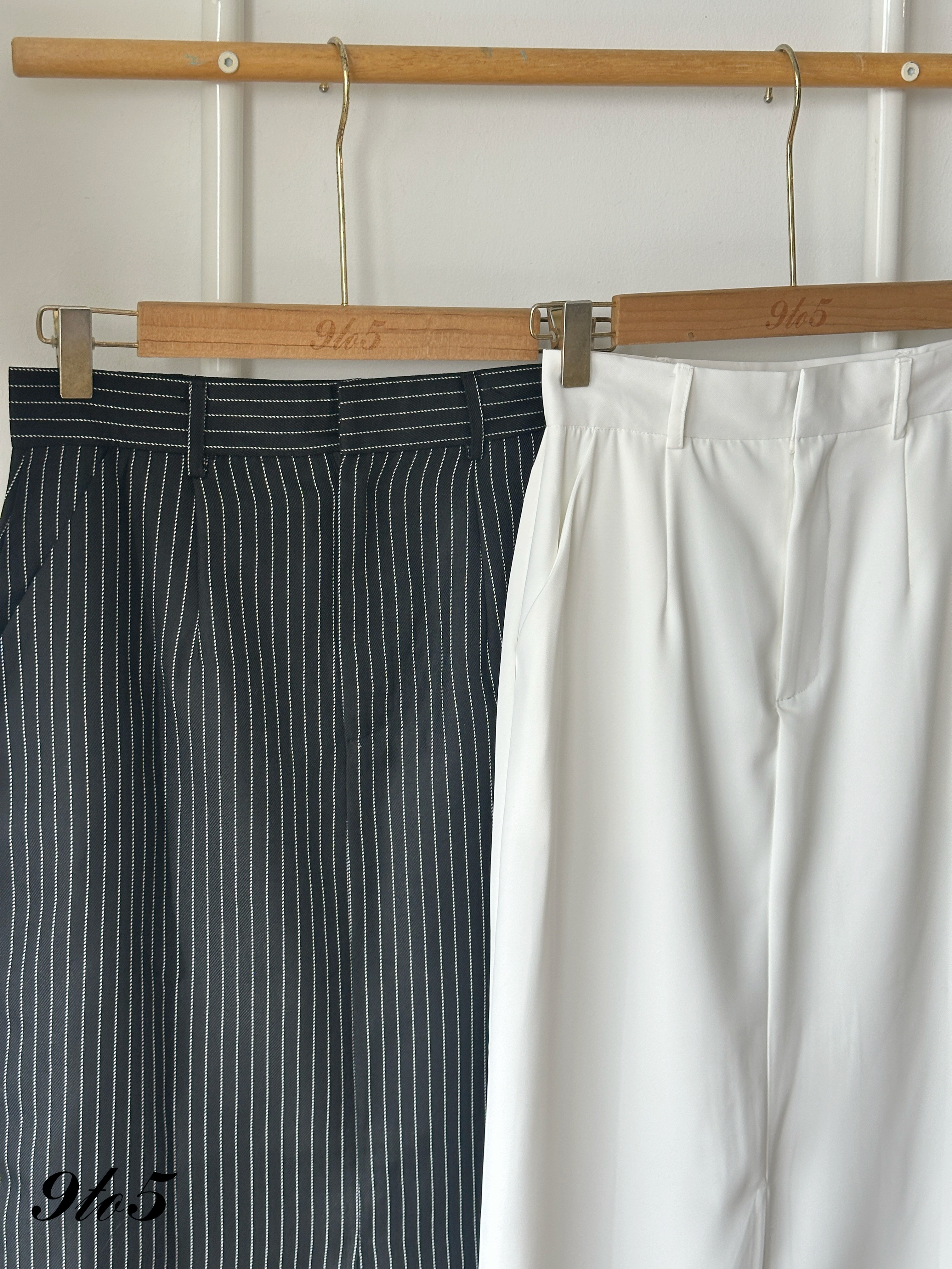 S1950 Long Slit Pencil Skirt - Black & White