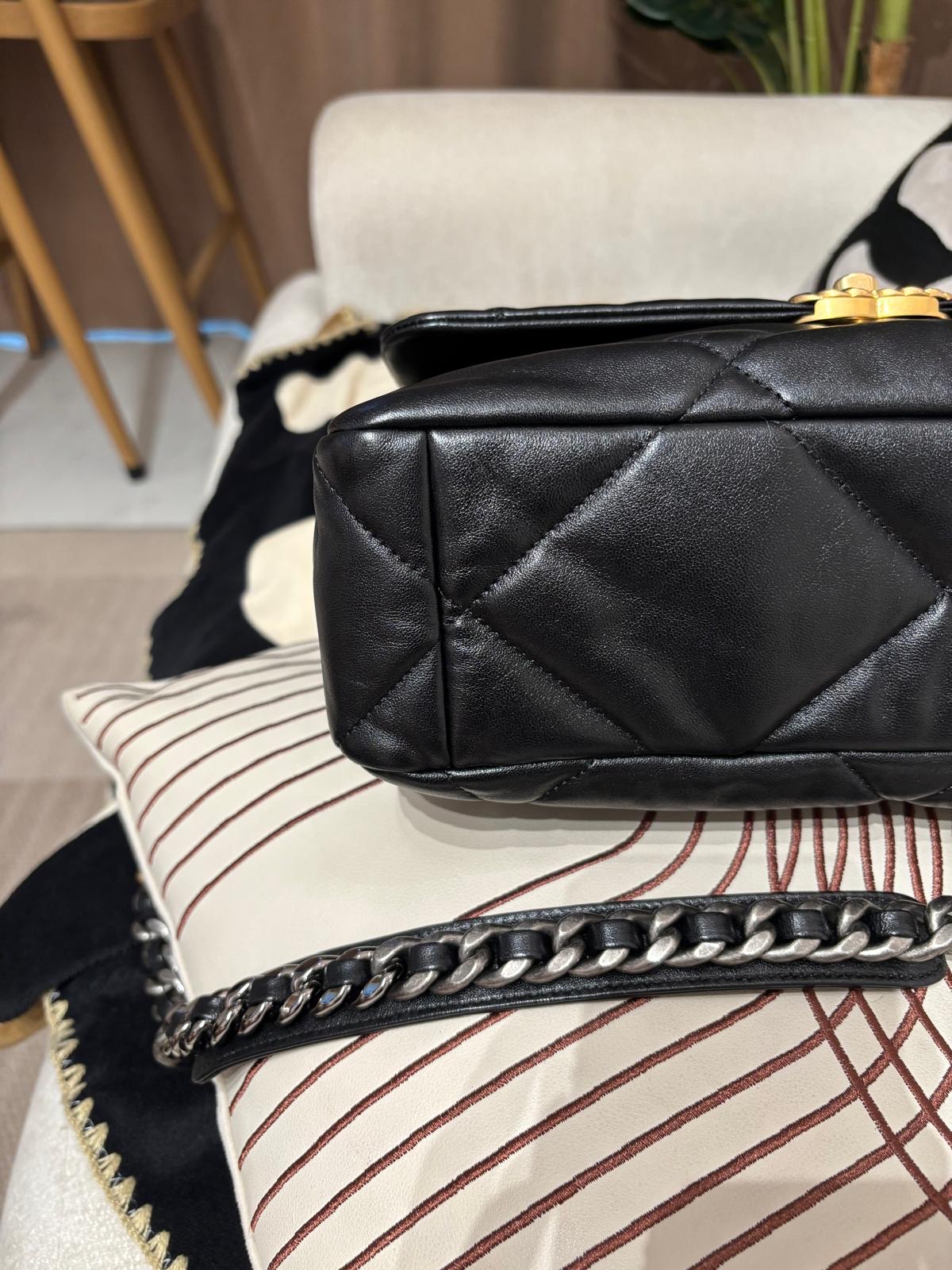 Chanel 19 Large 30cm Flap Bag 黑色 100%Authentic, 98%New ✅晶片✅Dust bag✅Box