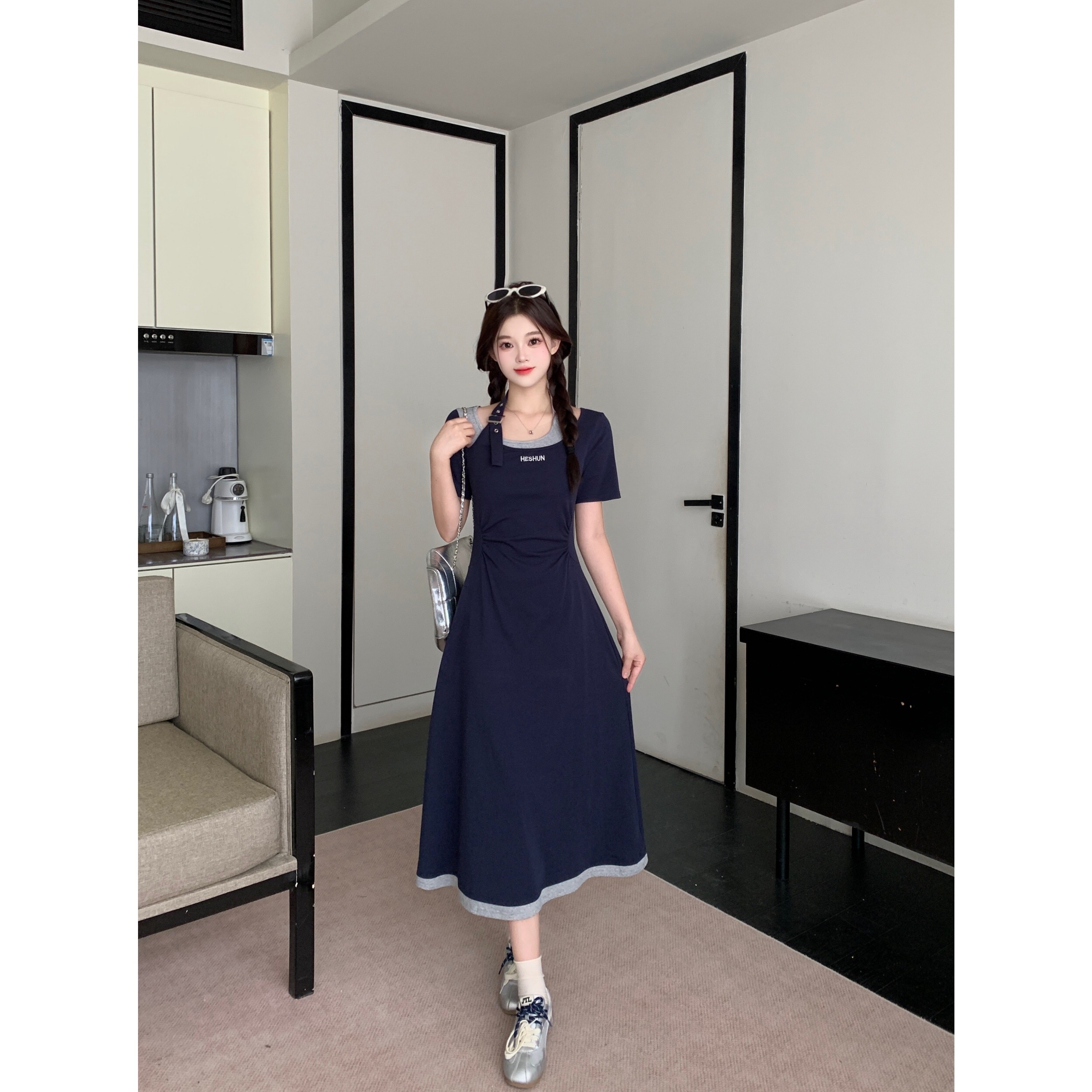 B280(64643长) 长款美式甜酷风假两件撞色单边扣带领灰拼蓝连身裙 