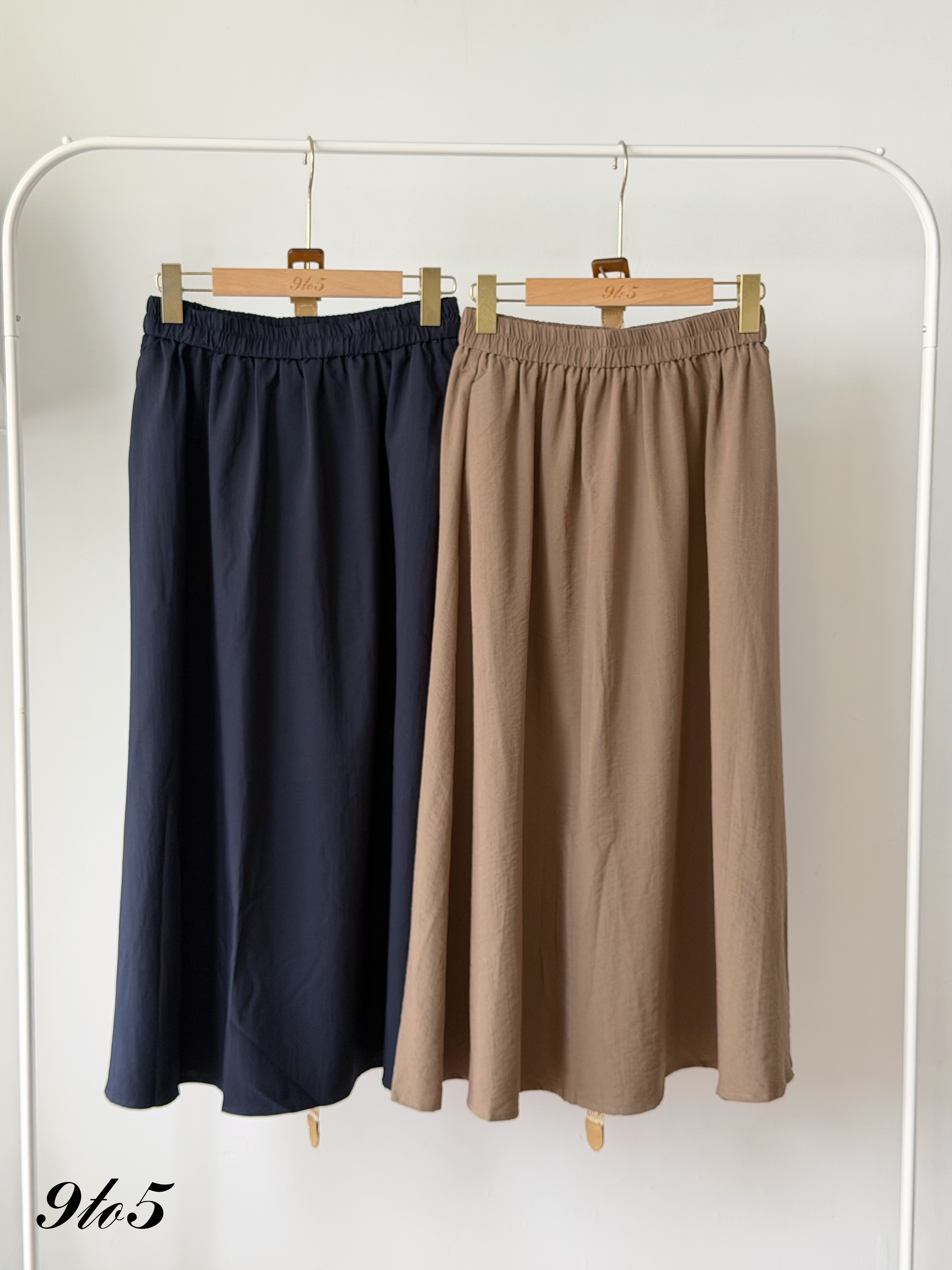 D2381 Fake Two-Pieces Matching Set - Brown & Navy