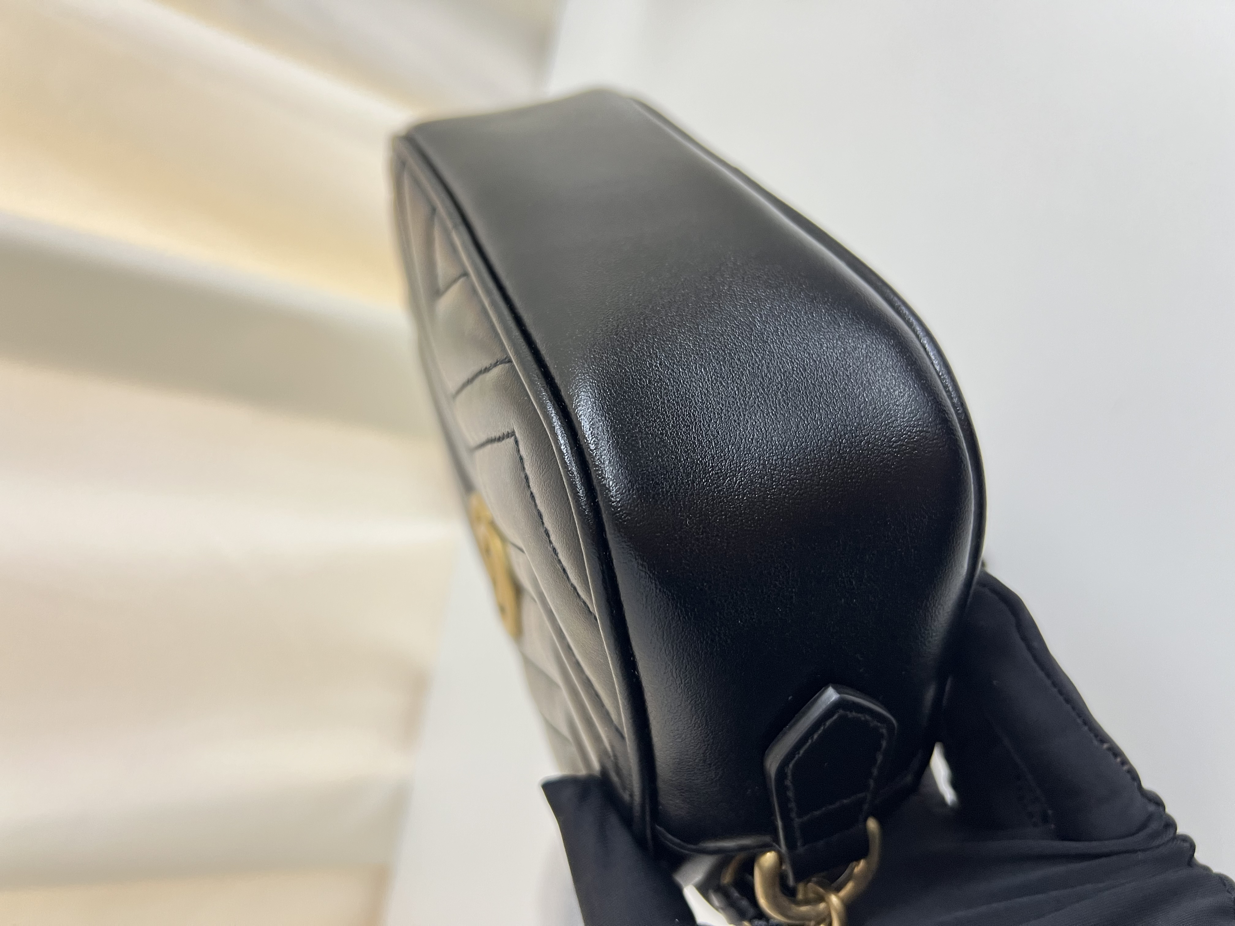 Unused-Item GUCCI GG Marmont Camera Bag / Product Code: 26012807