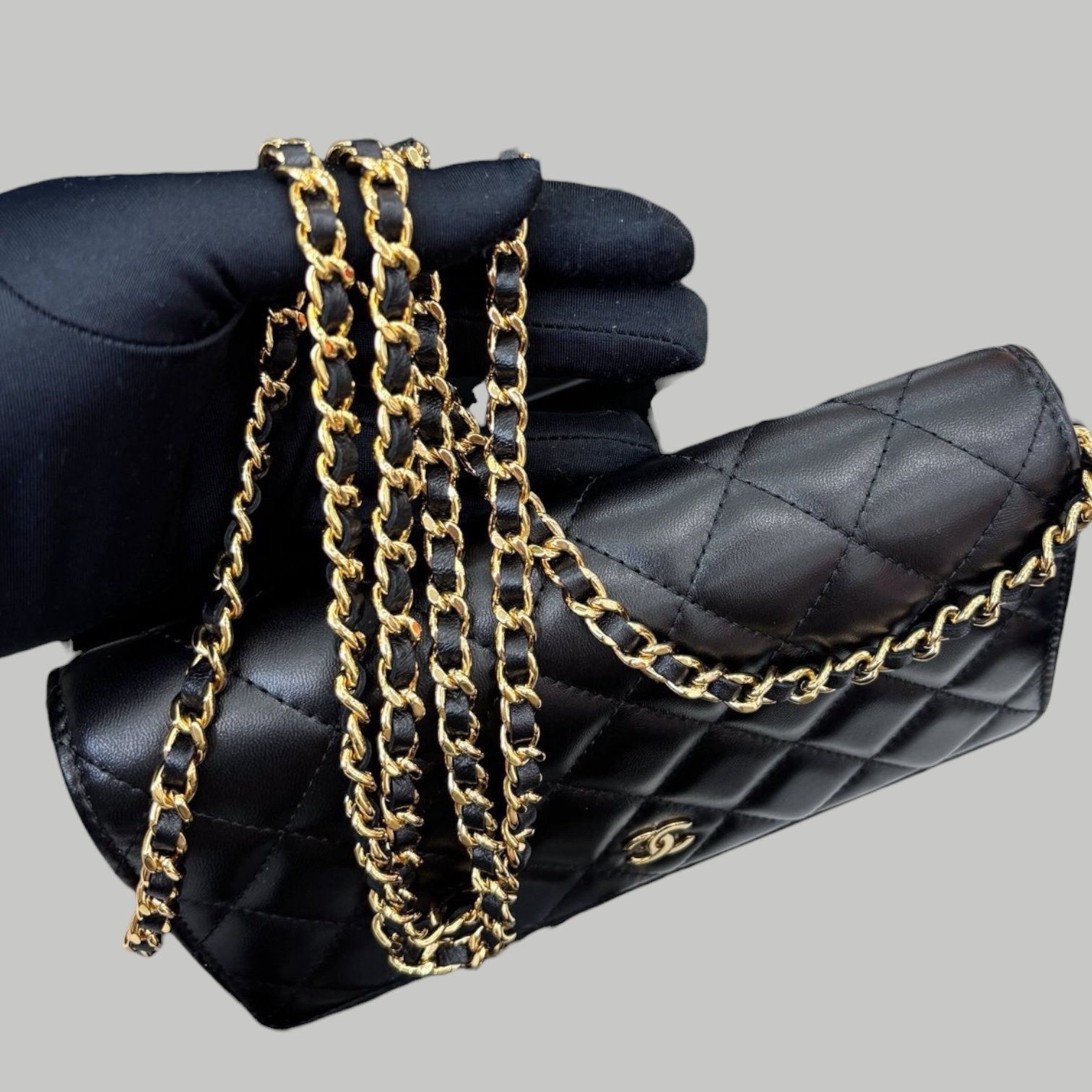 Chanel lambskin WOC羊皮金扣