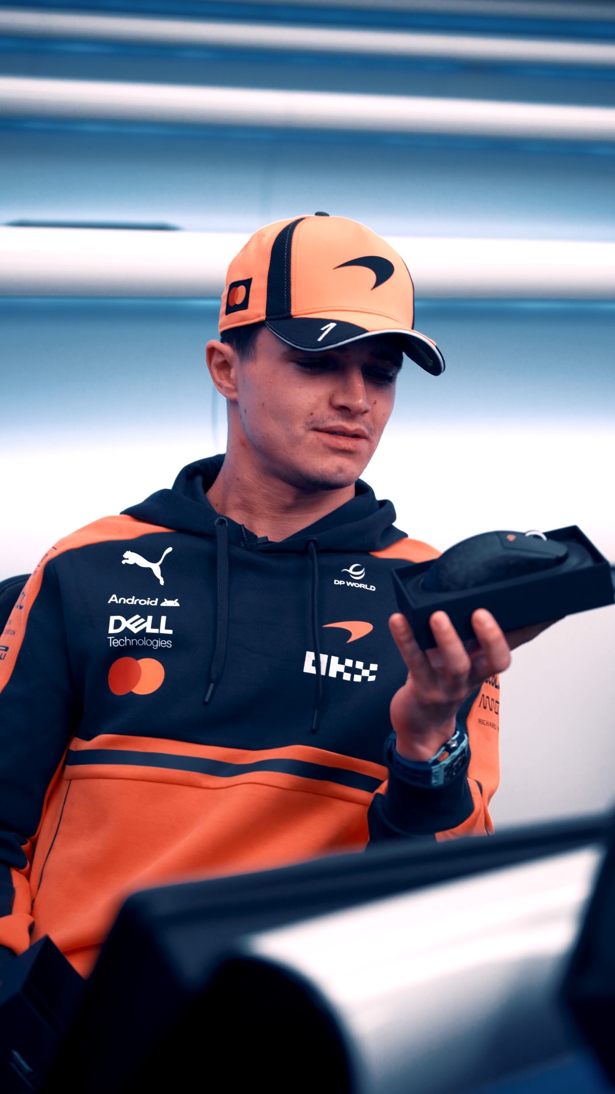 🏎️ 戴上 LN1 戰帽 NewEra F1 McLaren 麥拿倫車隊 2026 Lando Norris 常規版 Driver Cap 701241099