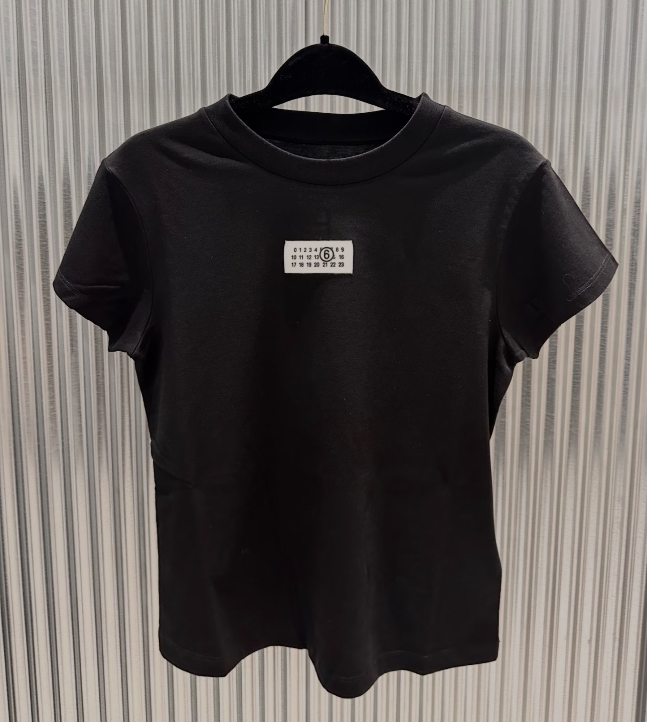 訂貨 ✈️ MM6 黑色 logo tee  Size S/M/L