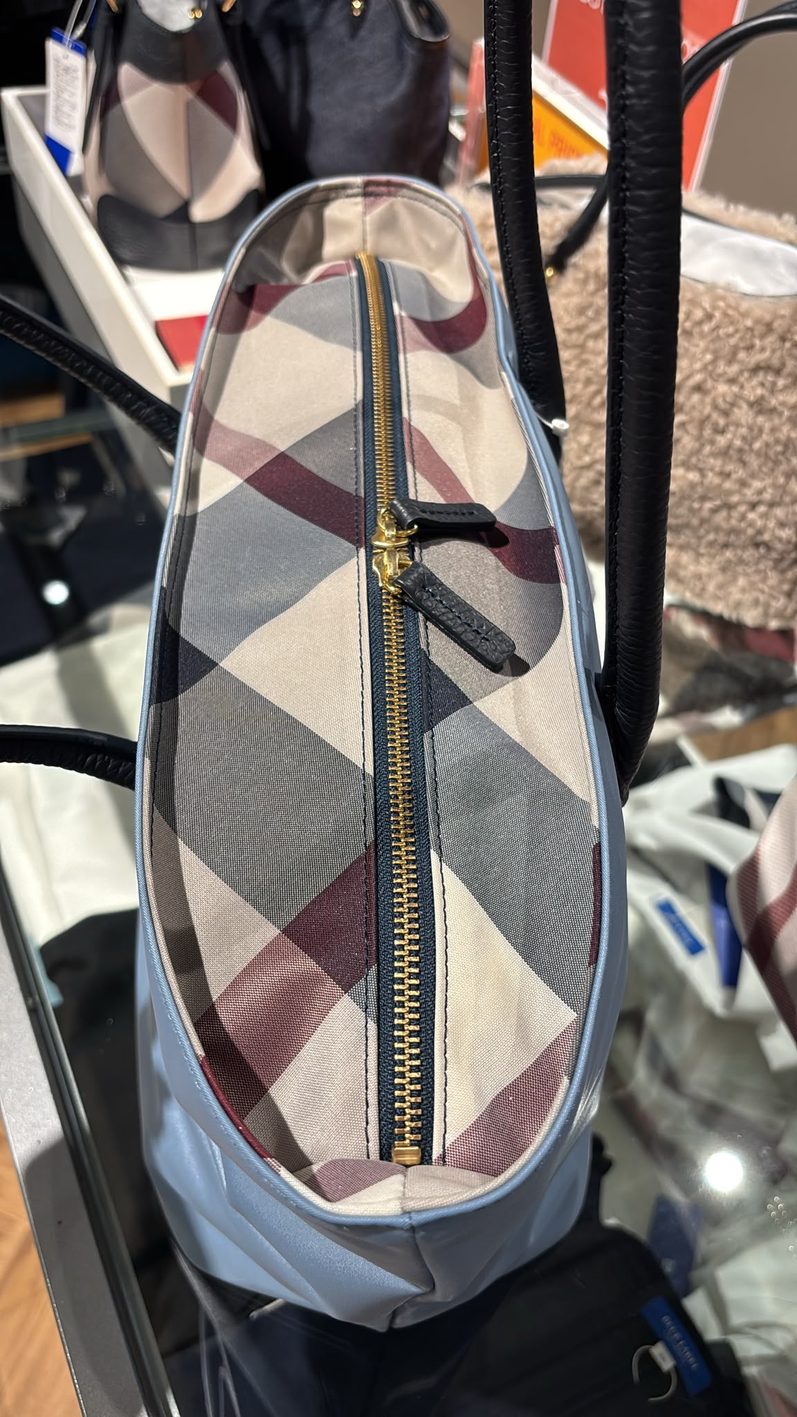 blue label tote