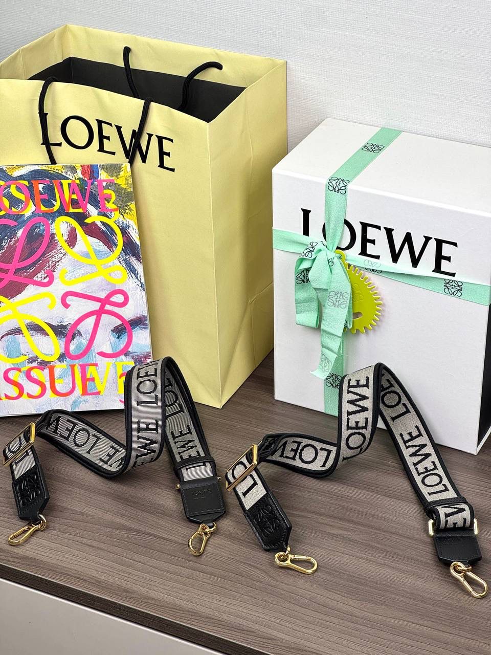 👉🏻刺绣肩带（黑金）对比🆚 通用款【左边】🆚升级版【右边】