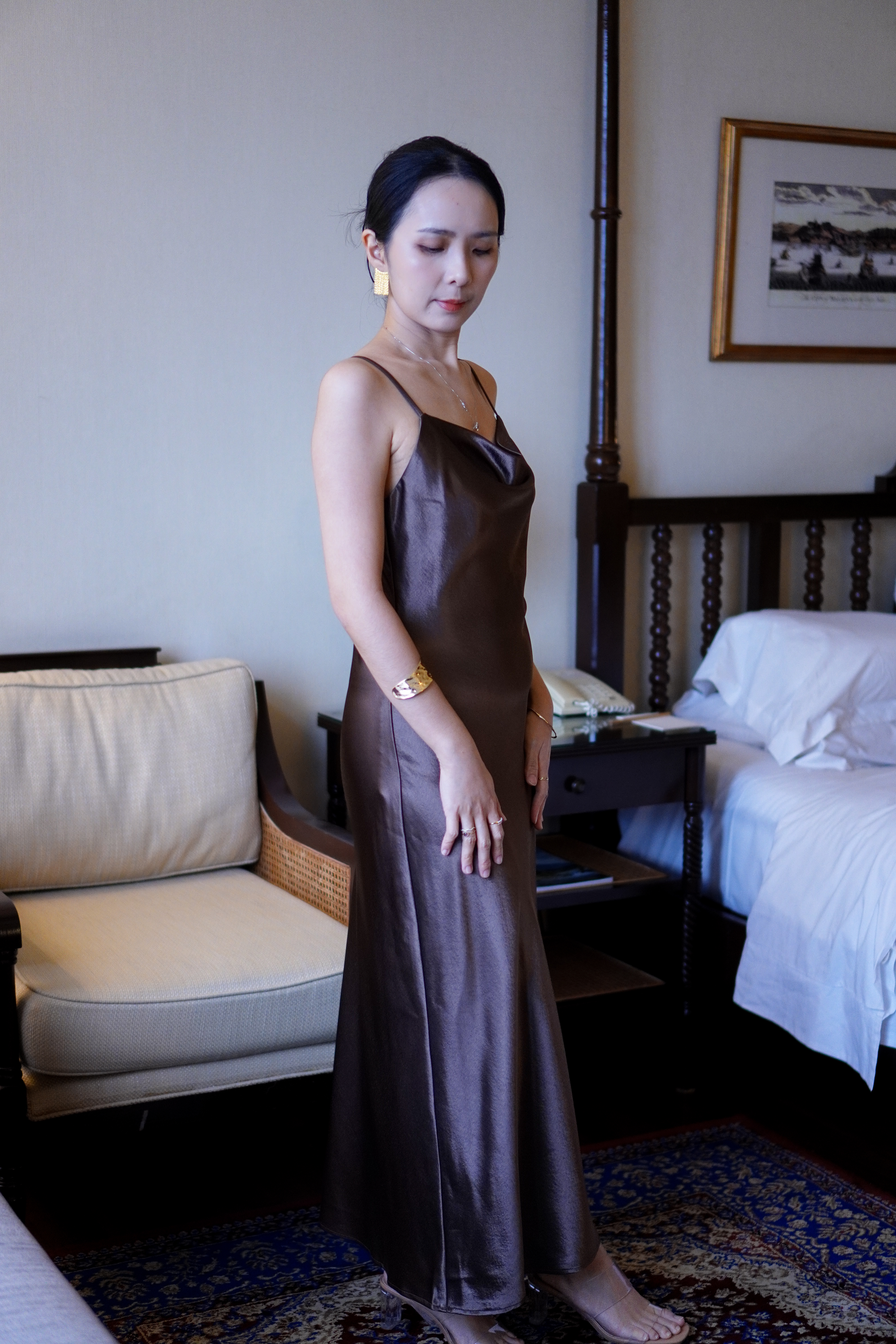 荡领缎面吊带晚宴裙 Satin Slip Dress
