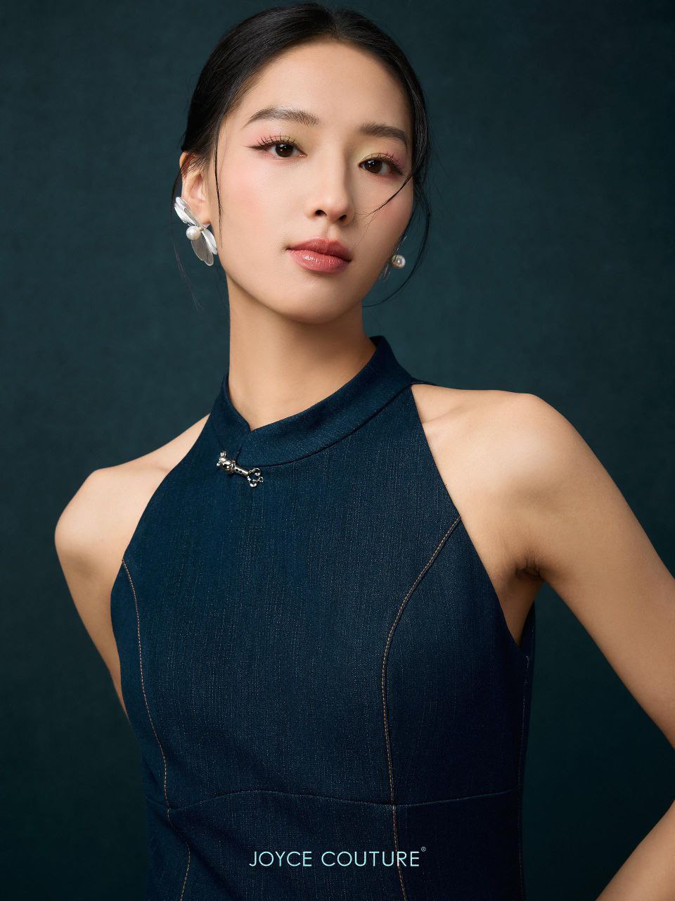 Cut in修身胸垫连身裙 D0098