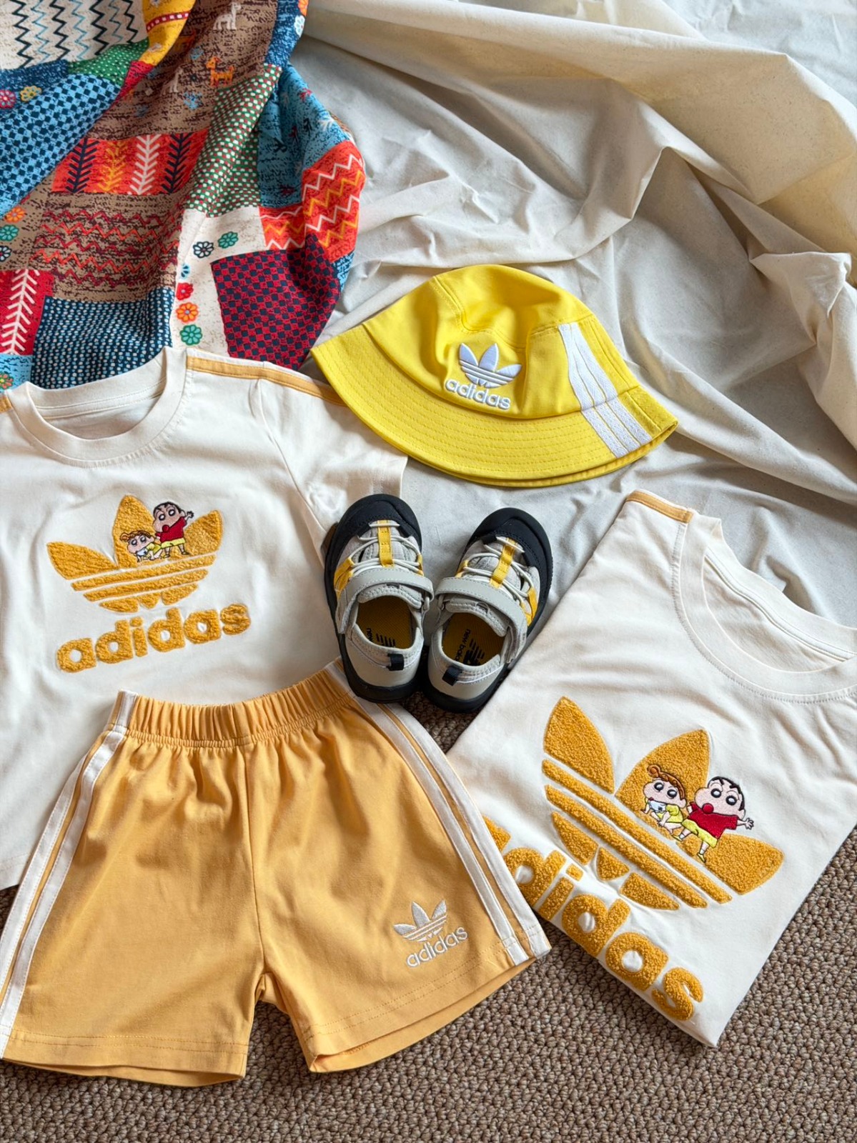 2件起各減$ 10。AD純棉毛巾繡親子裝(成人碼)