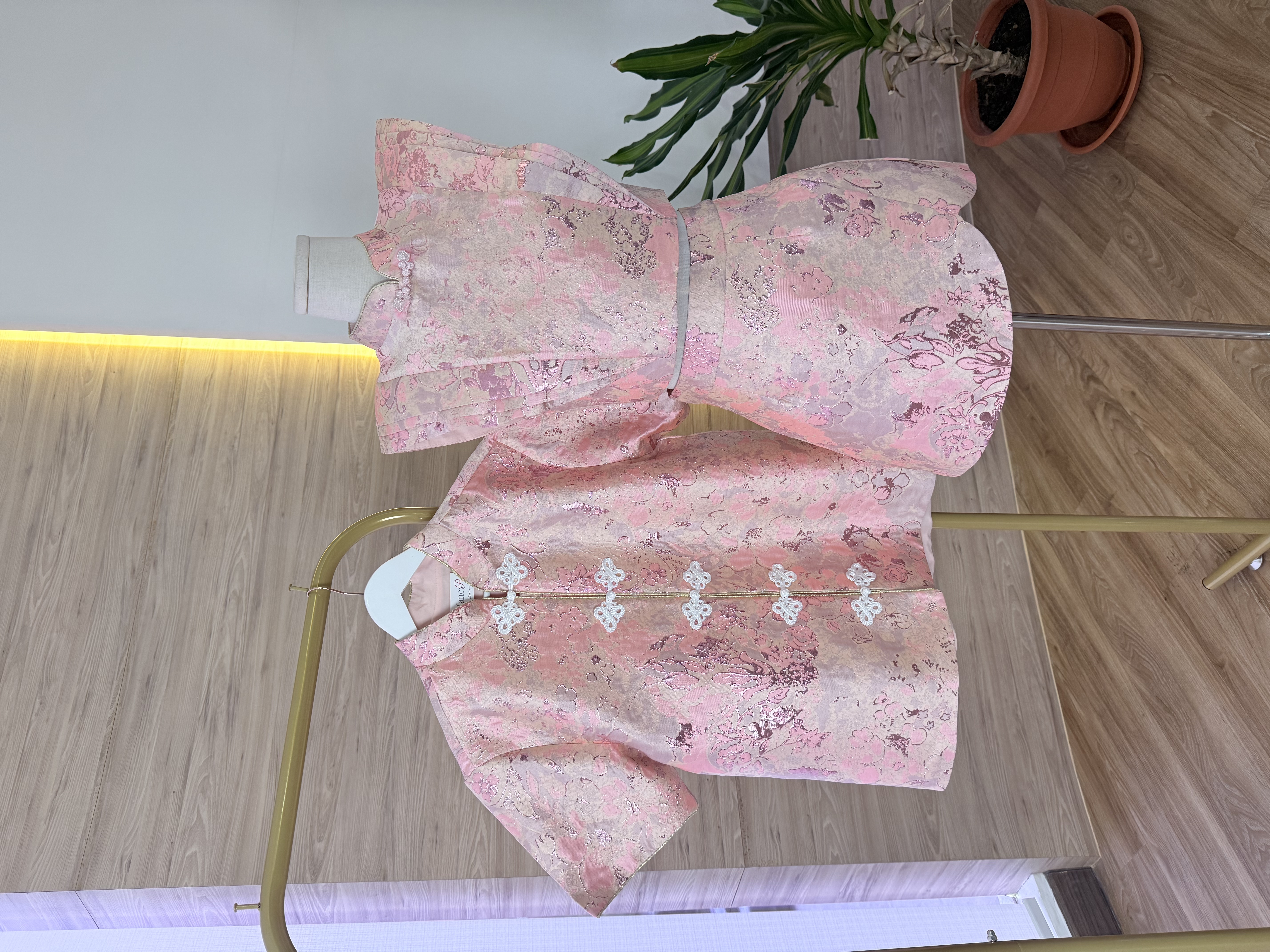 Reagan Oriental Set Wear (Woman)