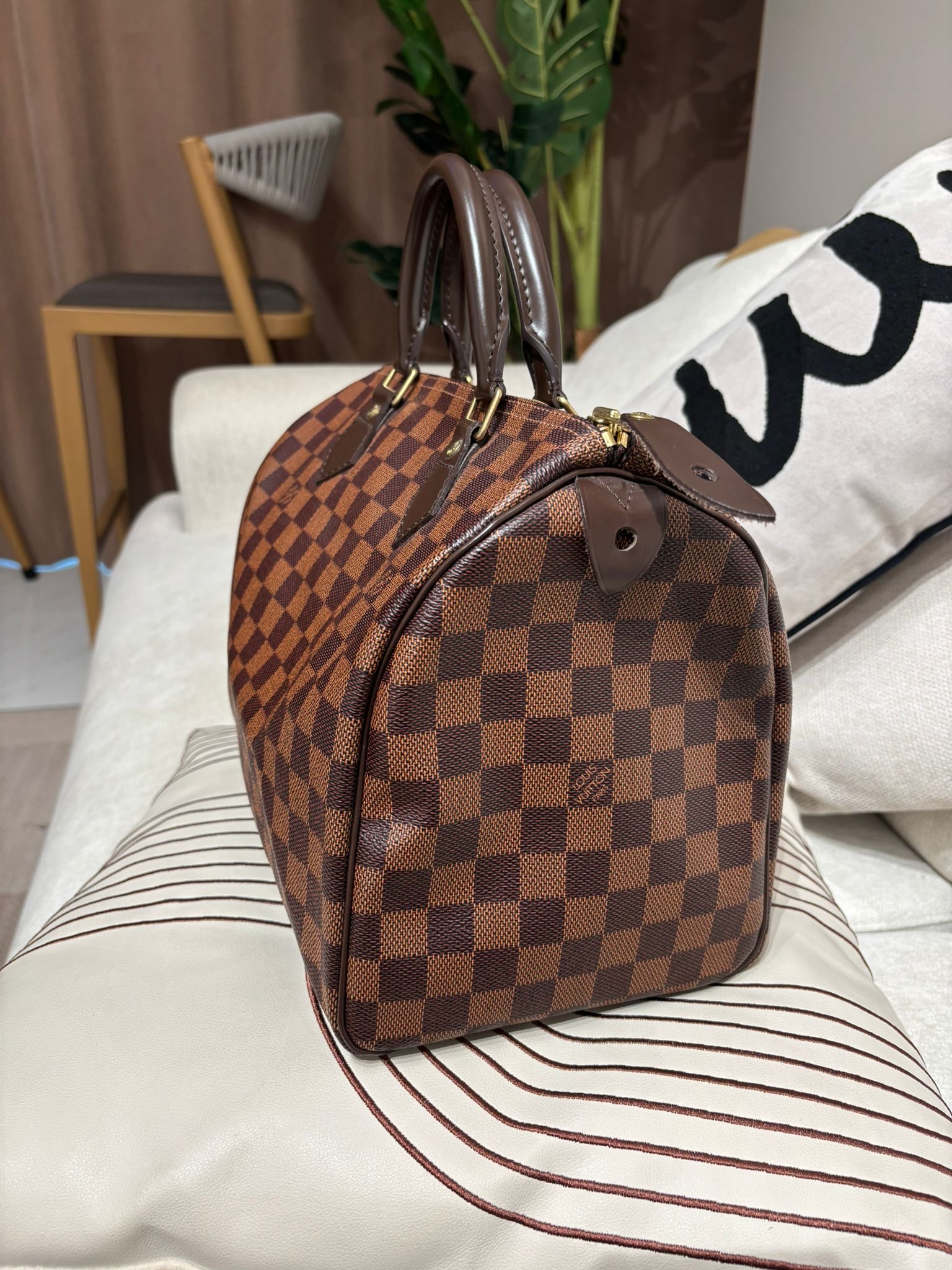 Lv speedy 30 100%Authentic,98%new ✅Key Lock ✅塵袋