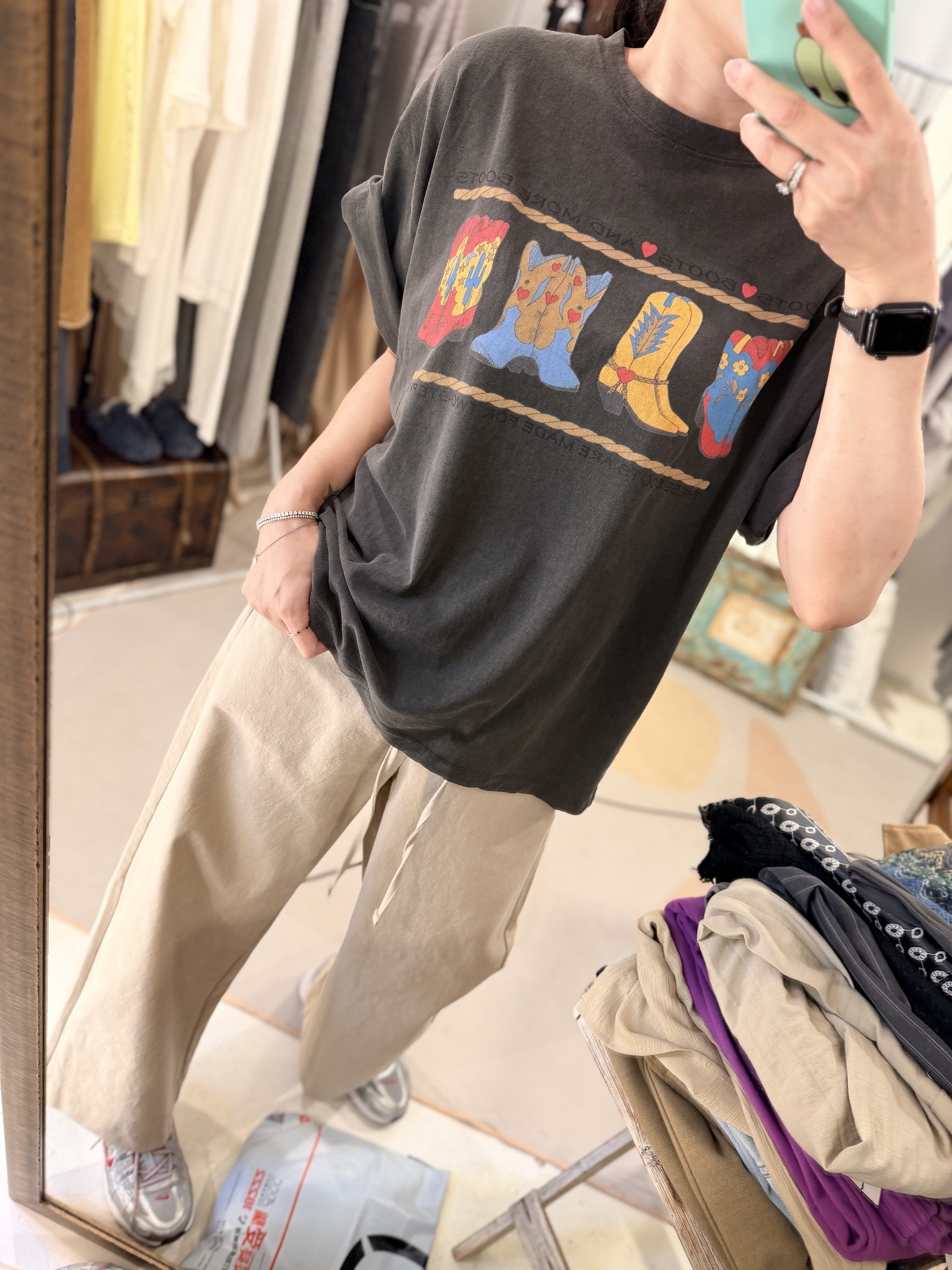 Boots printed washed tee
