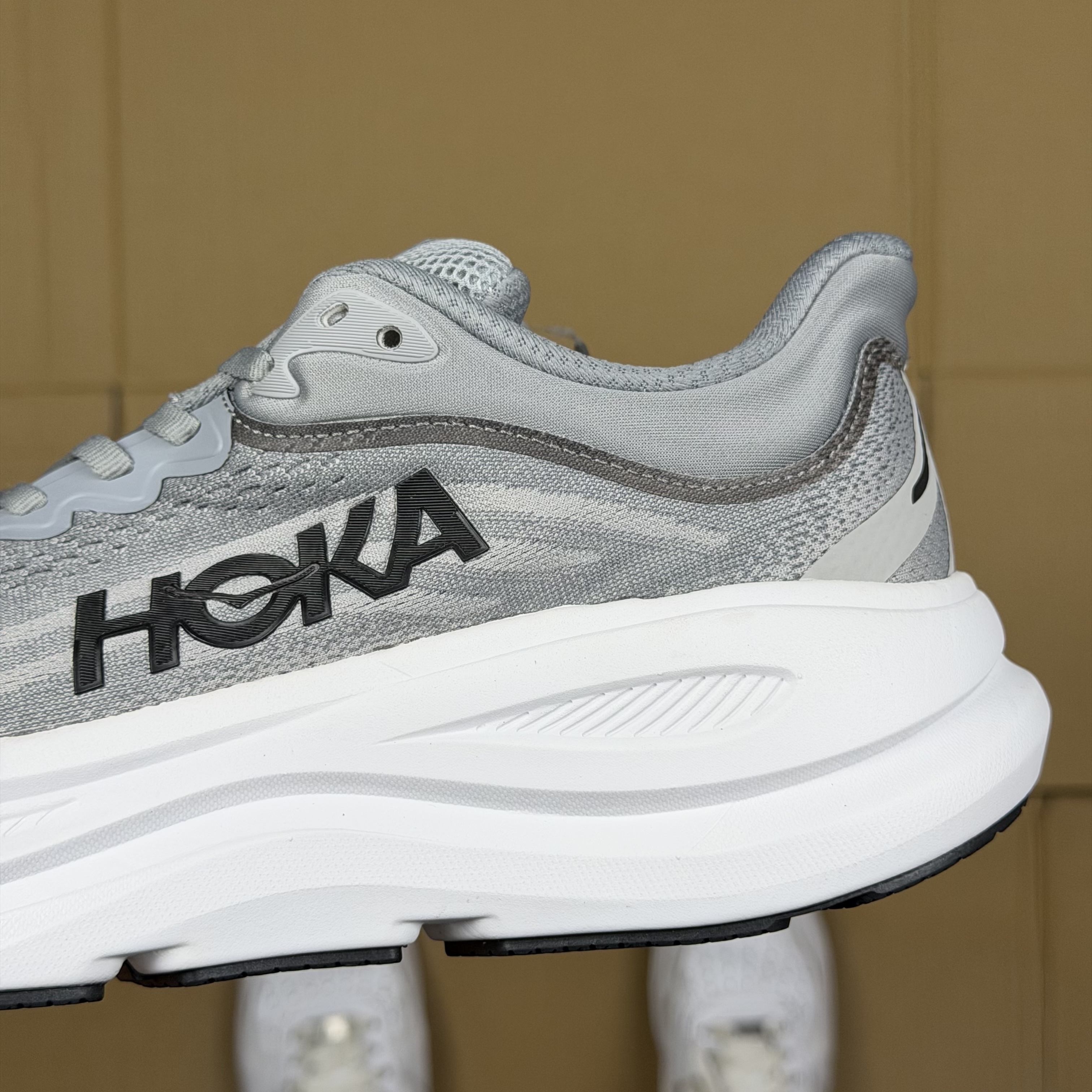 Hoka One One Bondi 9 