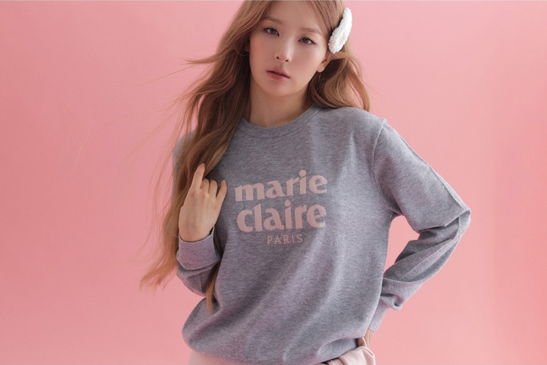Marie Claire Essential Logo Jacquard Wool Round Knit 