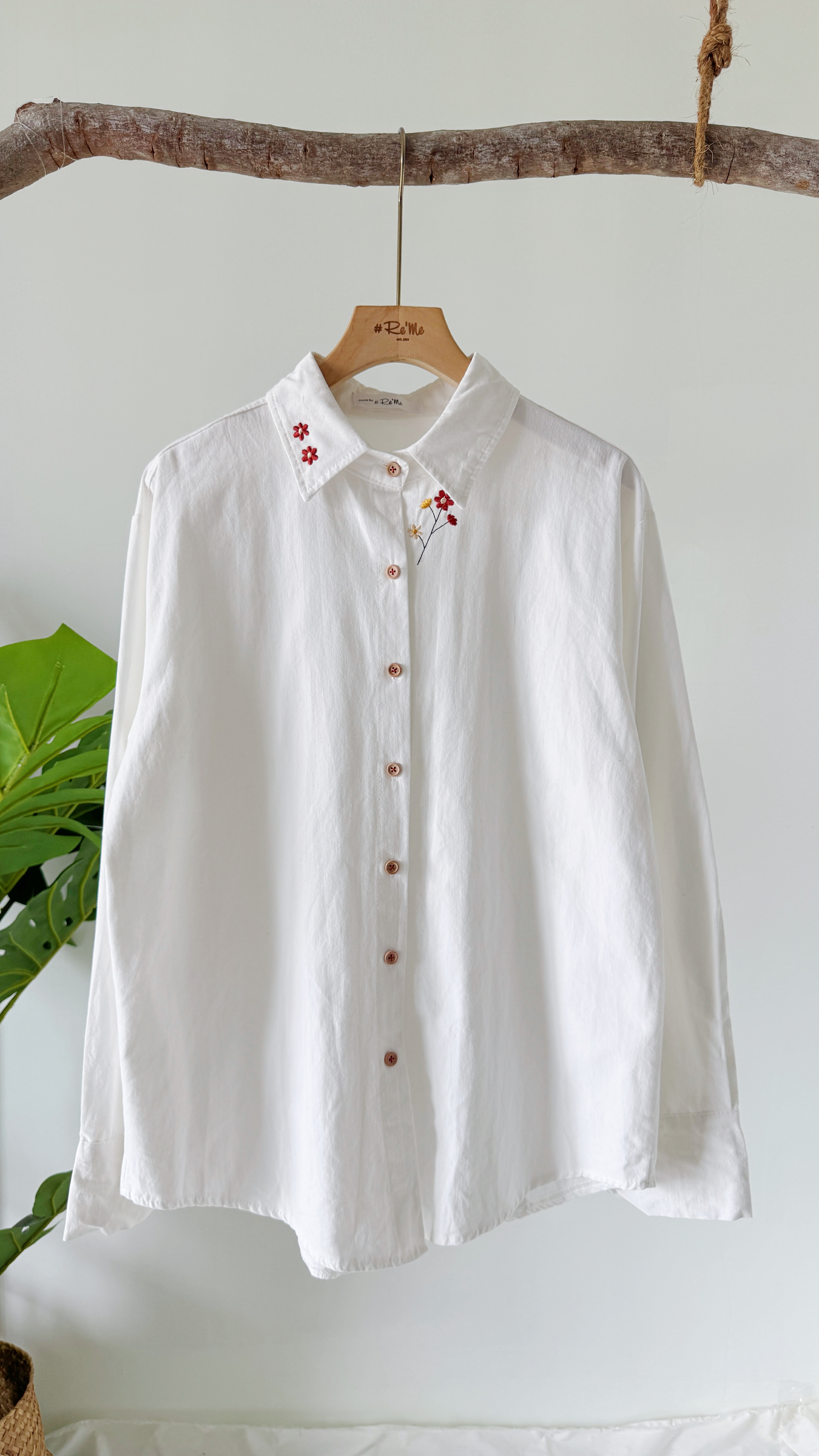 【自制限定款】 新意在枝·刺绣款白衬衫 (预购） 