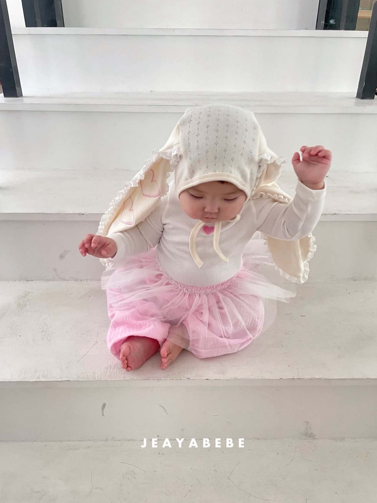 🇰🇷jeayabebe set (tee+pants)