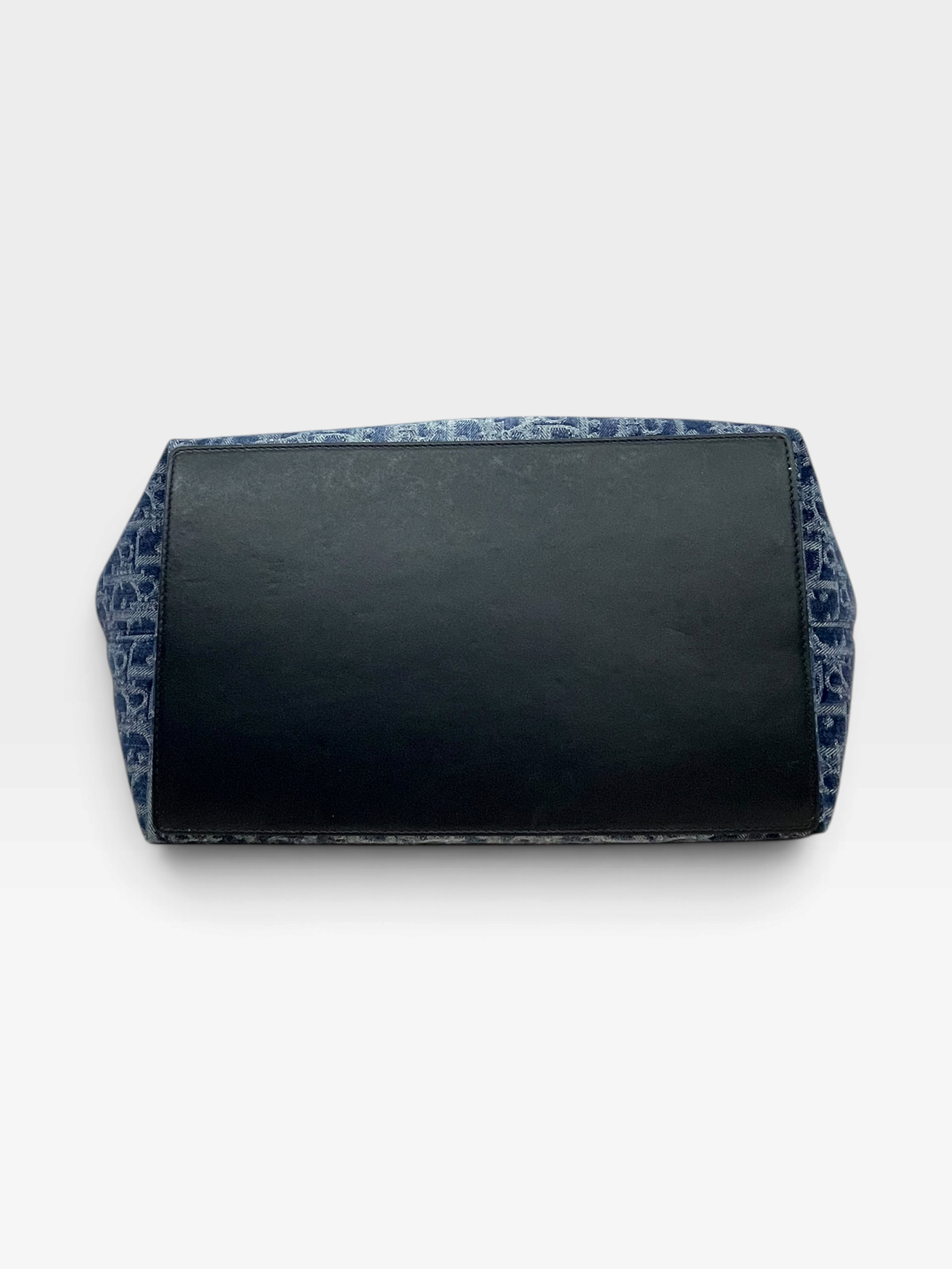 直播貨品 |  [1個-$100 2個-$300］I3