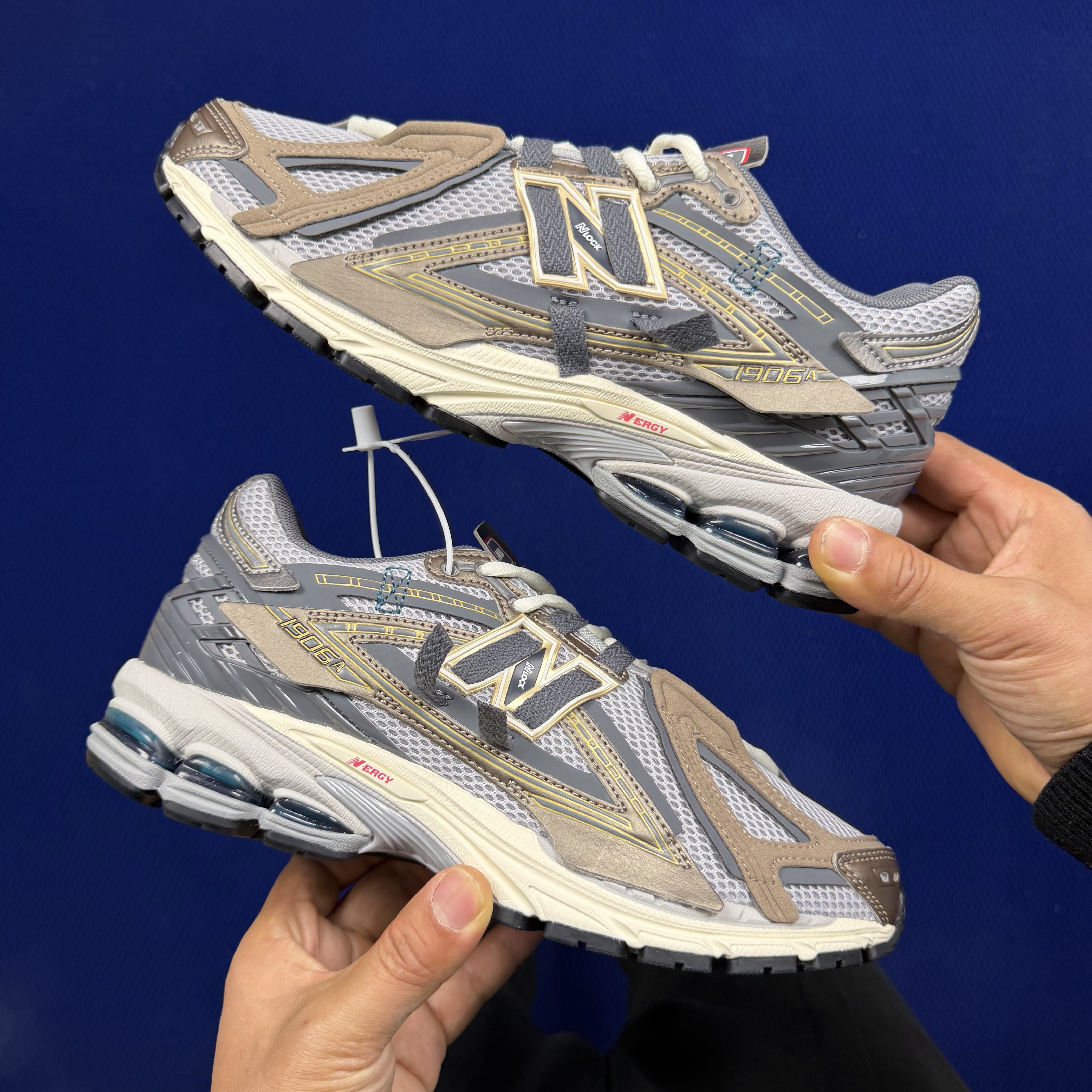 New Balance 1906A U19066U8