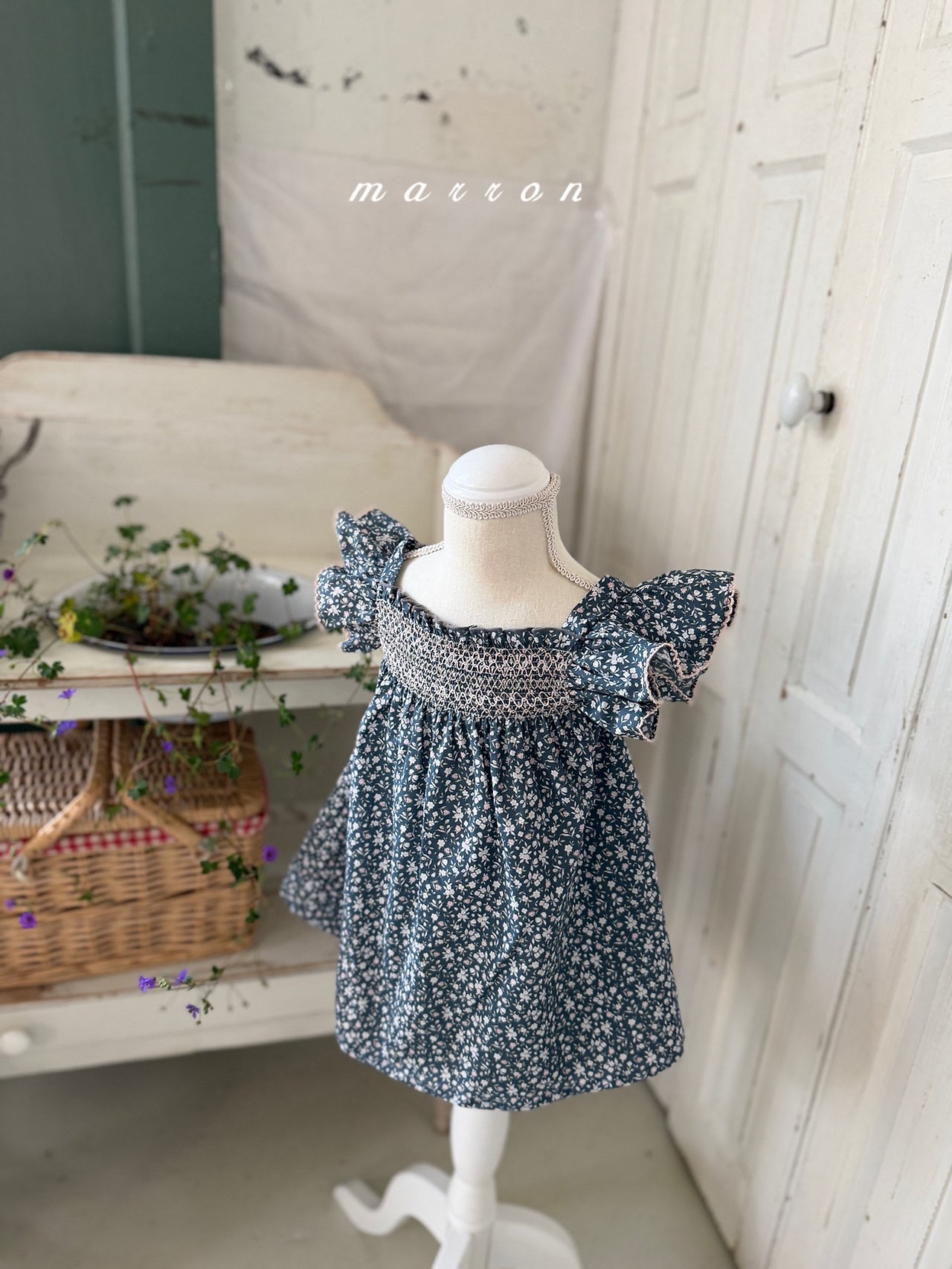 ☀️預訂 韓國直送☀️🇰🇷Marron兩色花卉荷葉袖背心連身裙