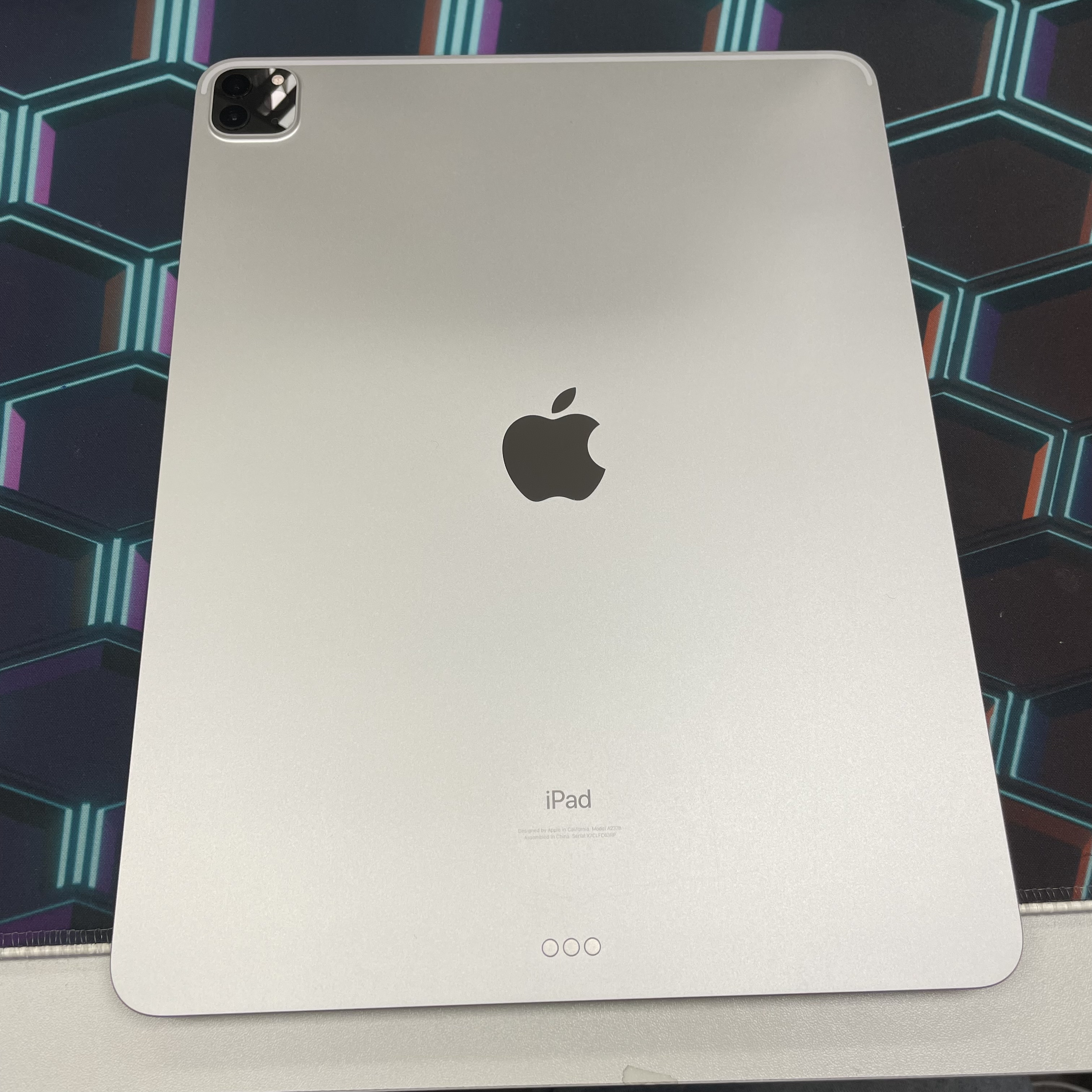 *D037 iPad Pro 5 12.9吋 全新機 512GB WIFI版 銀色 sliver