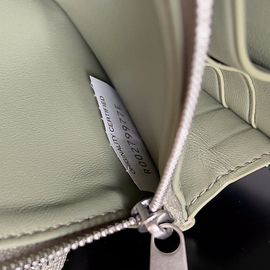 【頂級運單】BV Intrecciato Zip Around Wallet 編織拉鍊銀包