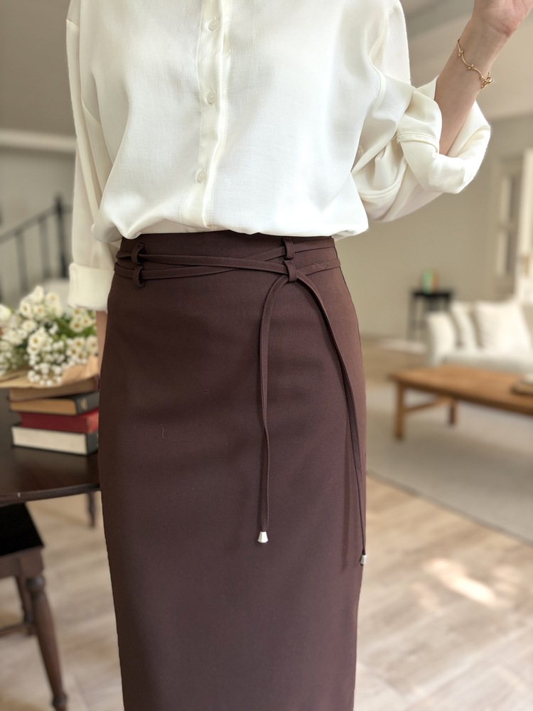 Double-Loop String Belt Skirt (Brown)