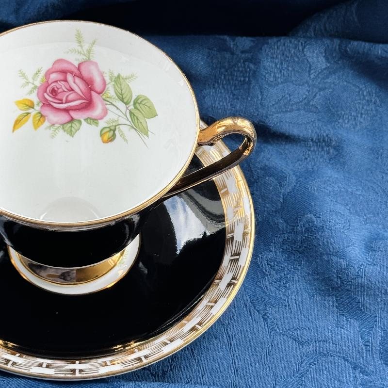 C.a. 1950-60s Windsor Made in England Bone China Black Tea Set Duo with Rose Pattern and Wicker Trim (MT2038)
