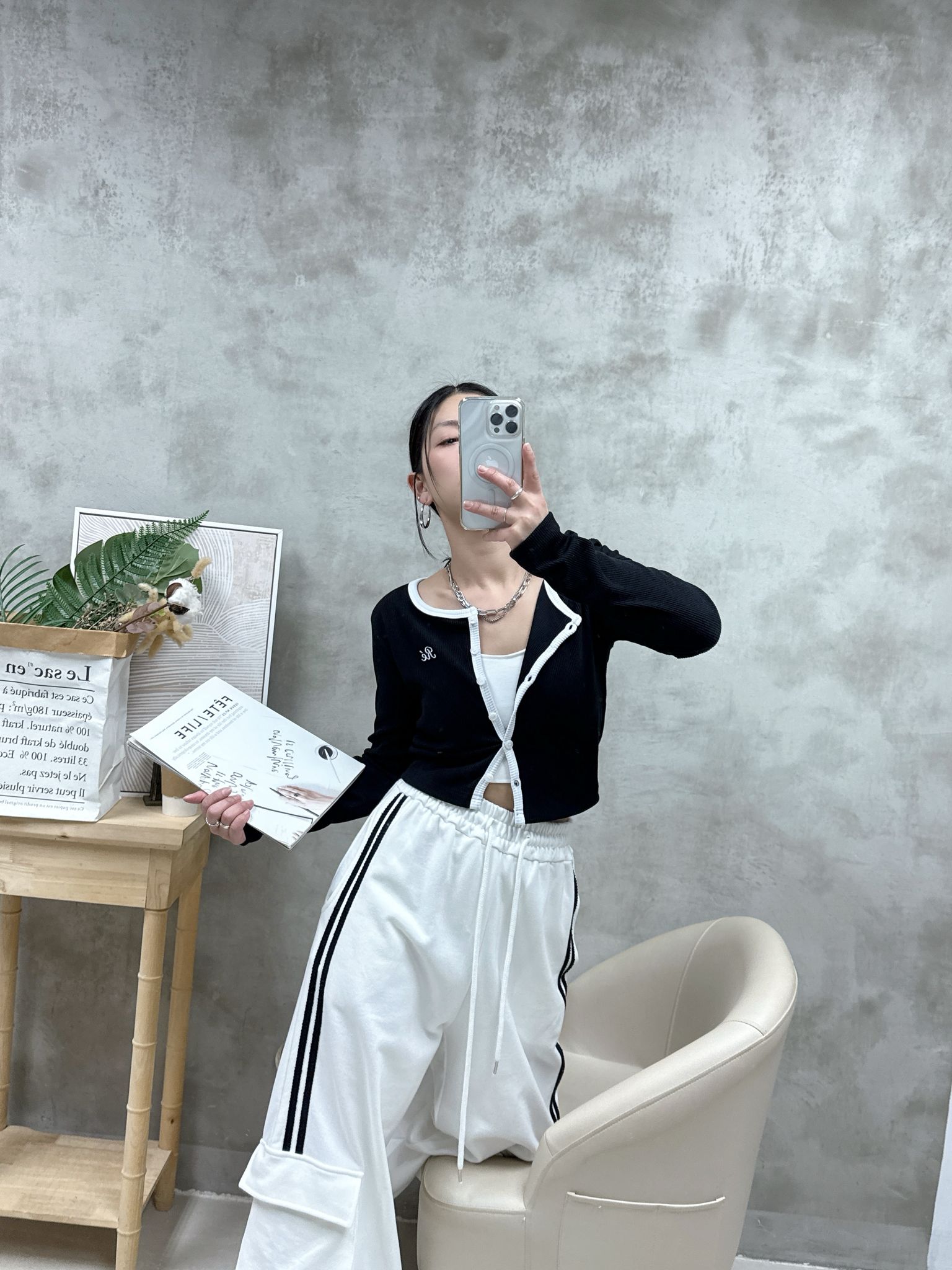 B12 拼色暗紋外套