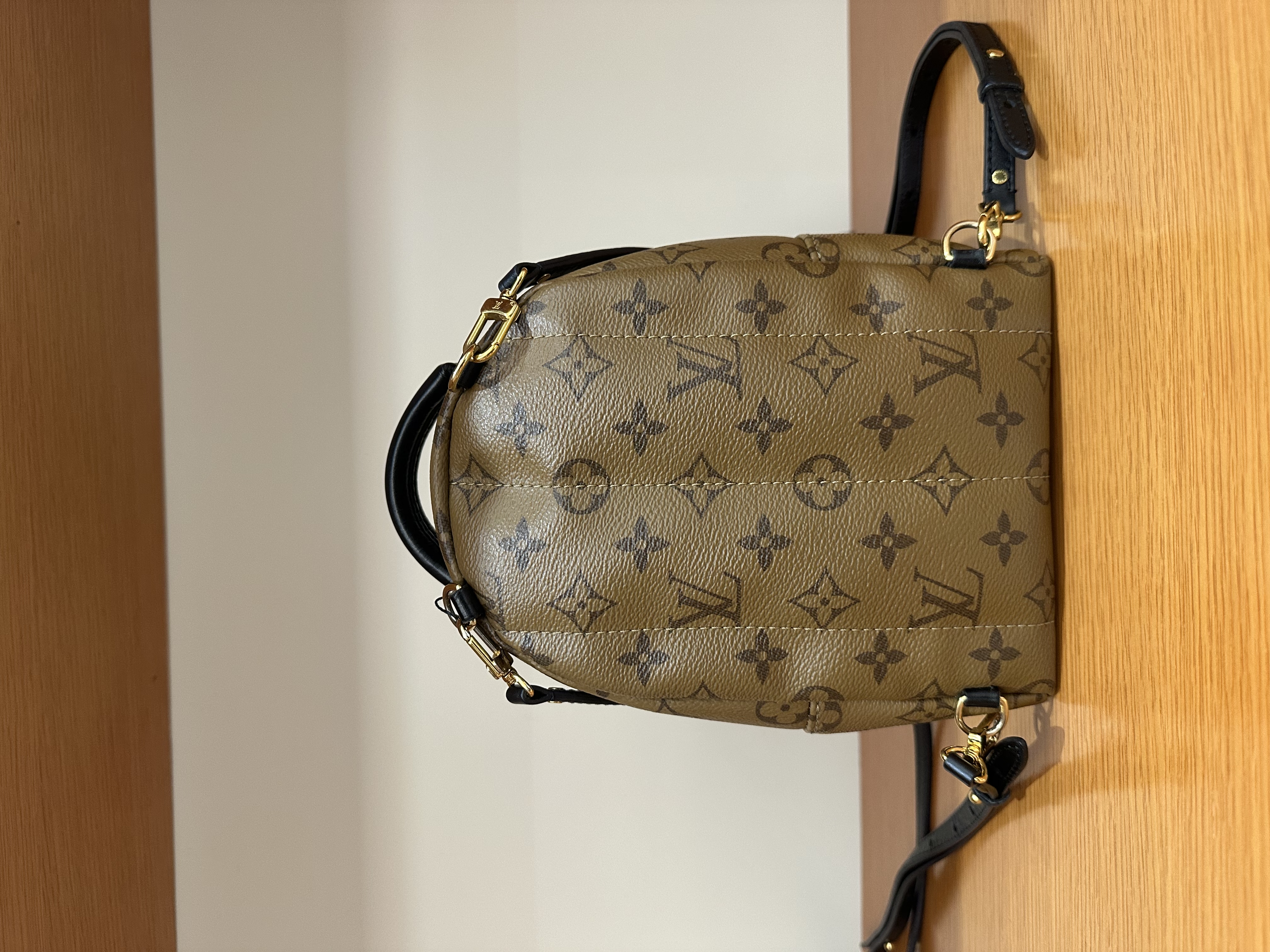 直播貨品 |  [1個-$100 2個-$300］ HH06