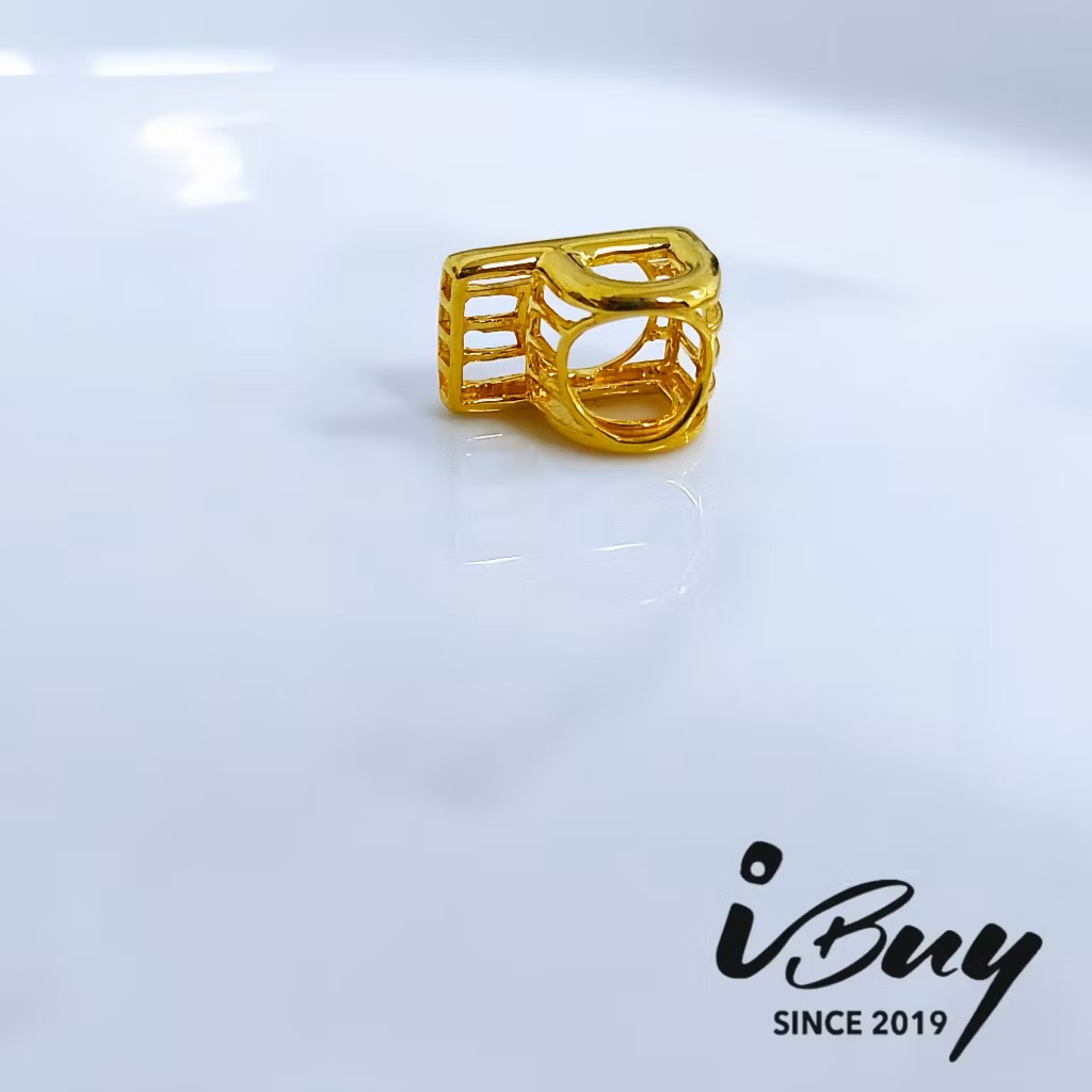 916 GOLD P ALPHABET CHARM BEAD 916 金 P 字母串咀