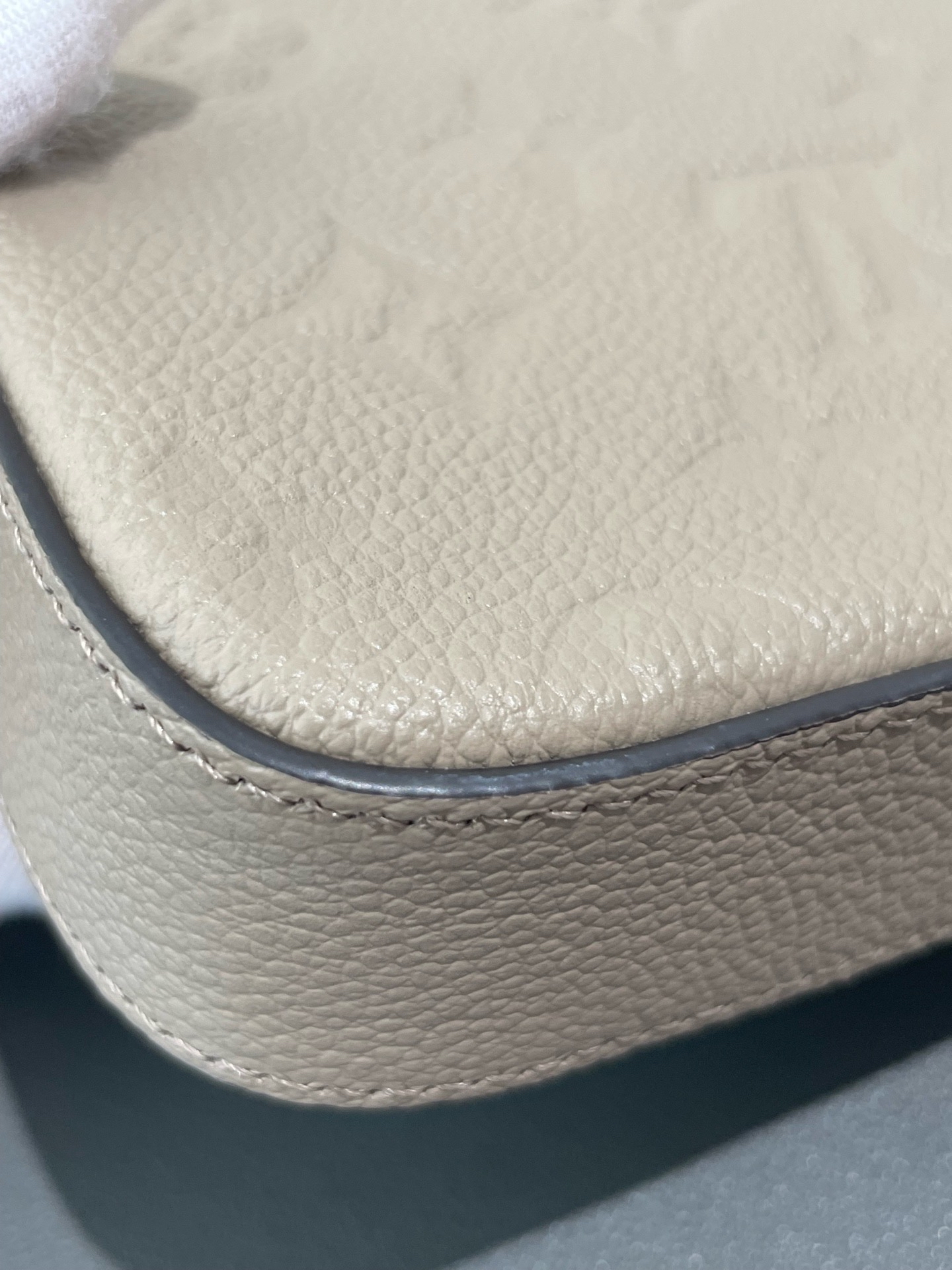 【預訂貨品】LV 全皮灰色 三合一woc