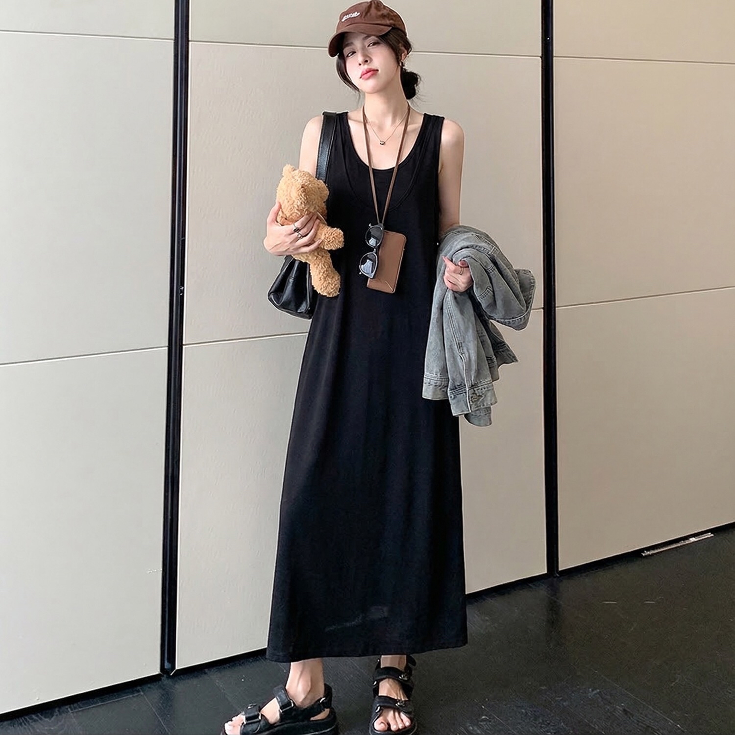 B262(61129) 韩系慵懒风U领假两件黑背心长裙