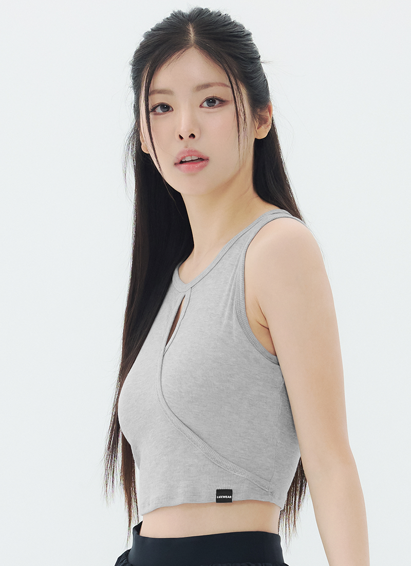 預購_Modal Cutout Sleeveless Top by Lux wear