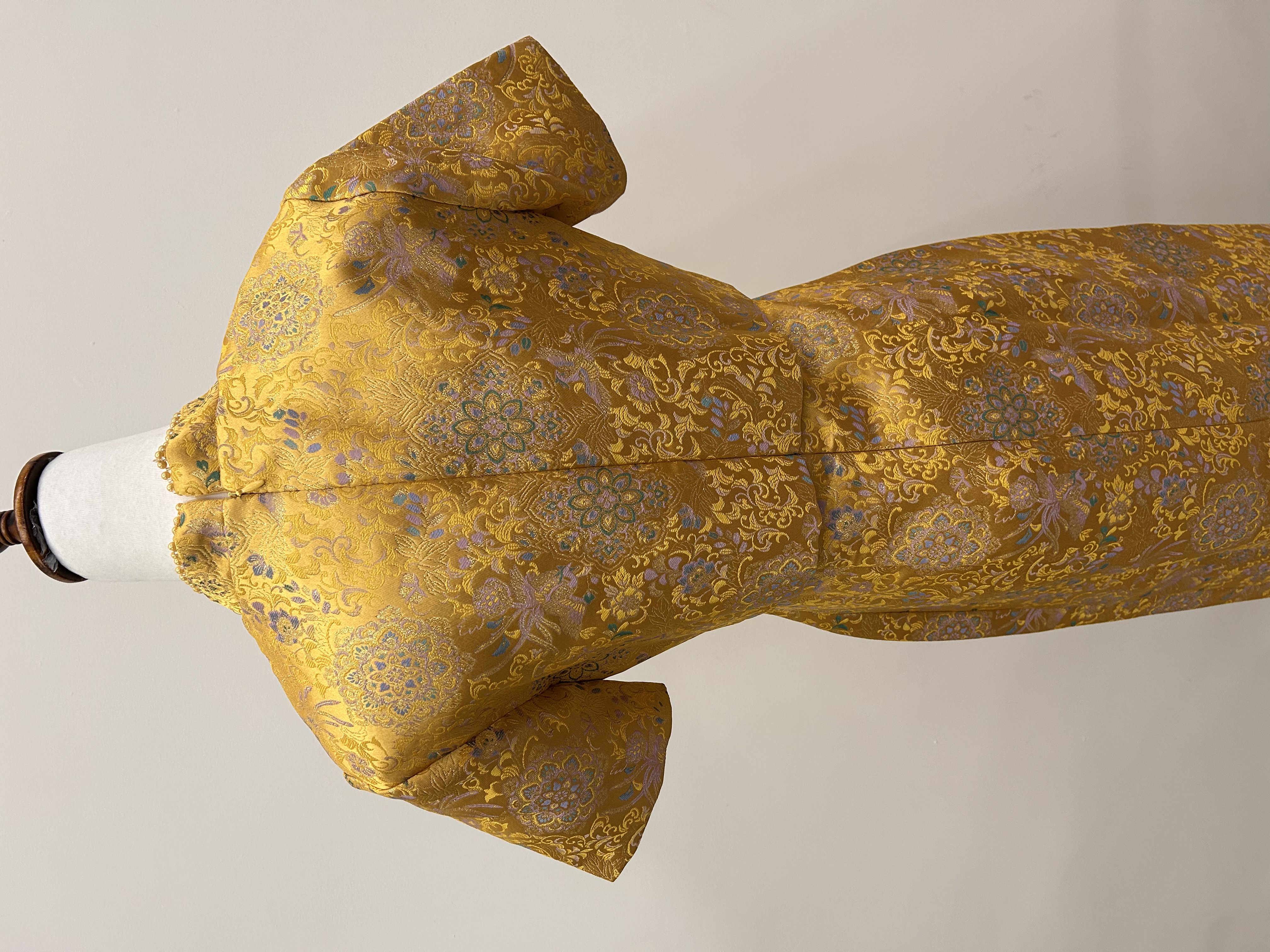 568.WB Csam Yellow Palace Layering Sleeve