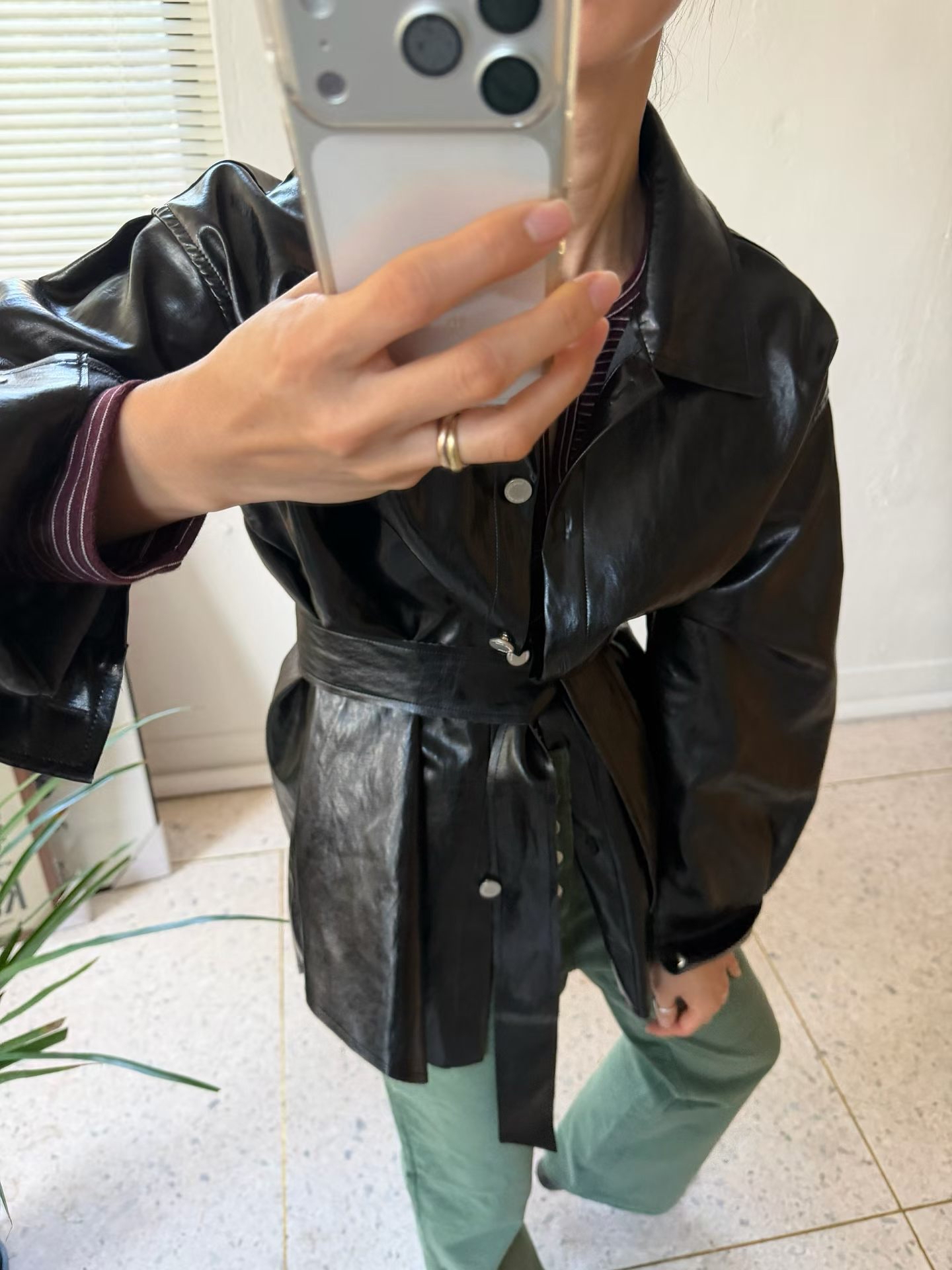 221698 PU皮束腰外套
