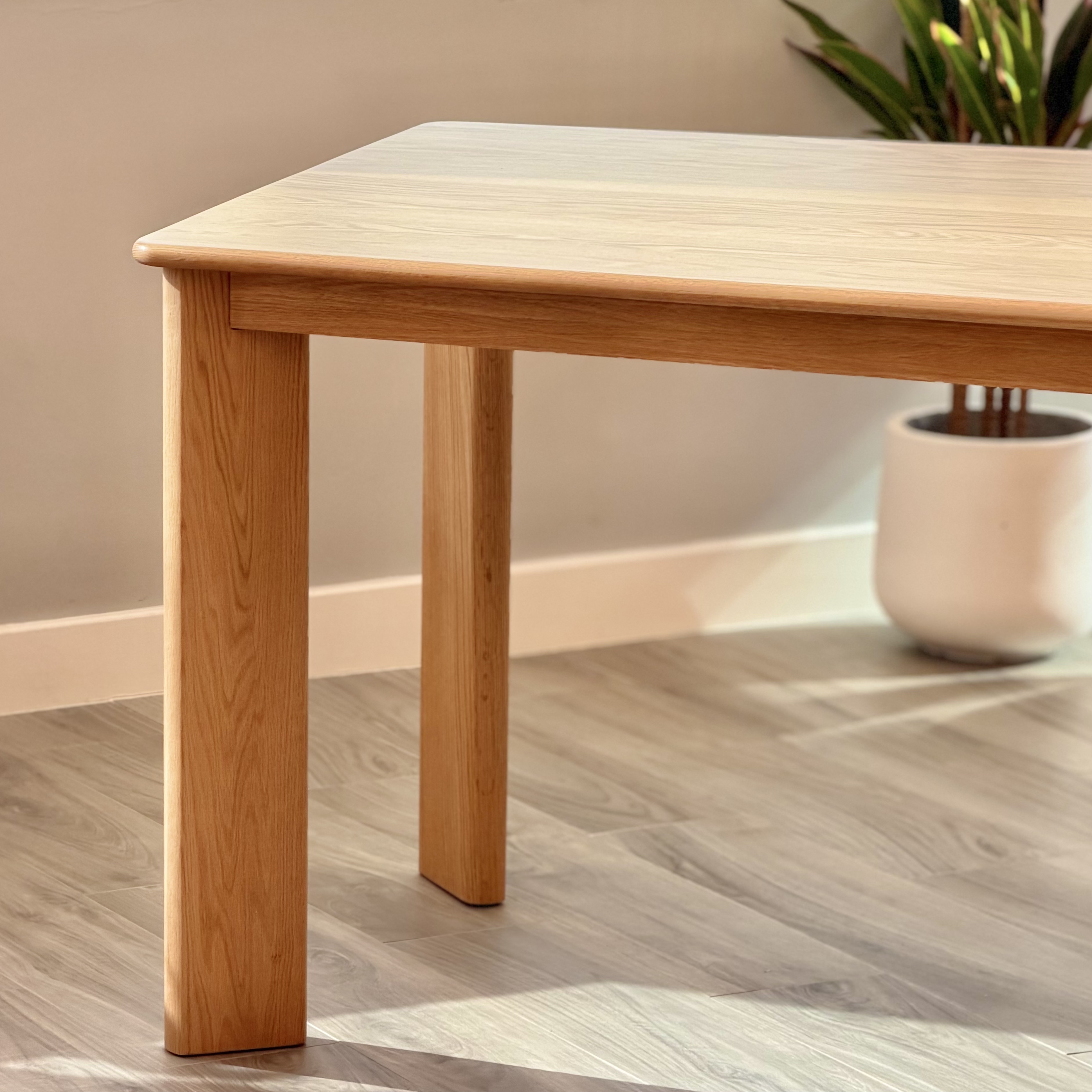 新品推介 ZERO Dining Table