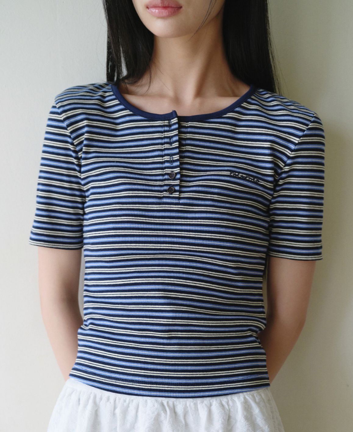 🎀Rolarola 🎀 MAISON DE ROLA EMBROIDERY OFF SHOULDER STRIPE top 張元英同款 原價73000won 獨家折扣優惠 Navy / grey