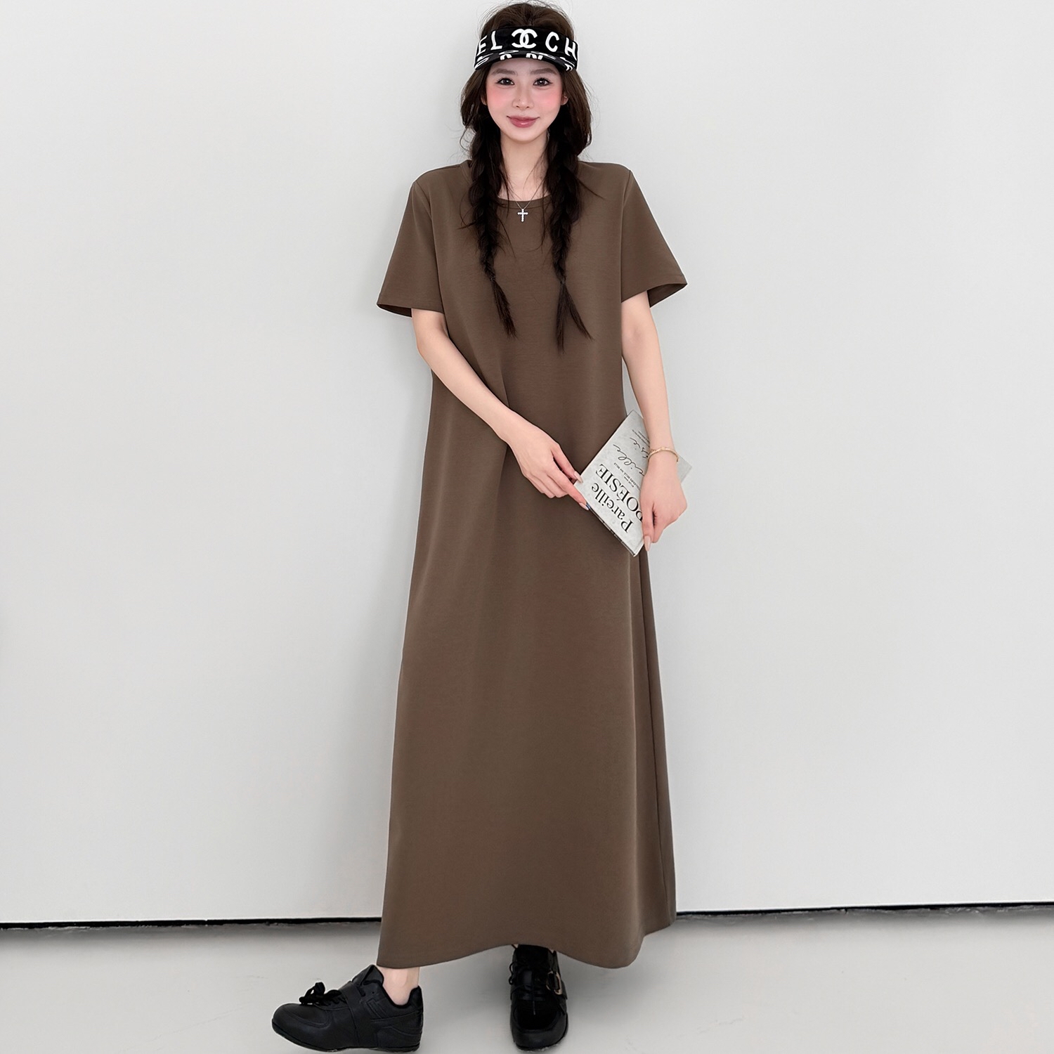 B253(61155) 韩版极简风气质圆领短袖黑橄榄绿连身裙