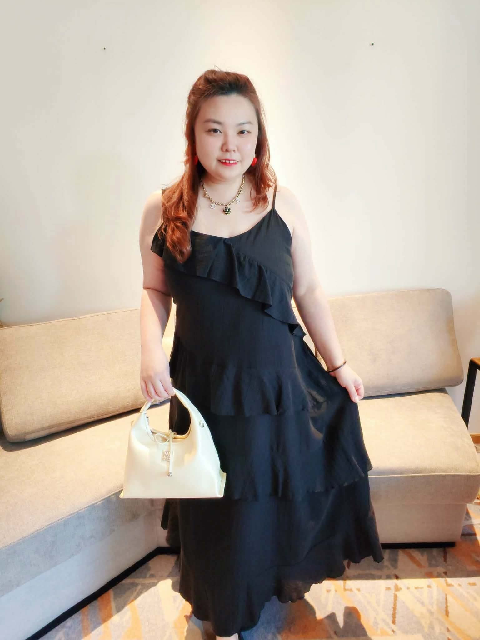 YPA01 26057 螺纹垂感荷叶吊带礼服连身裙