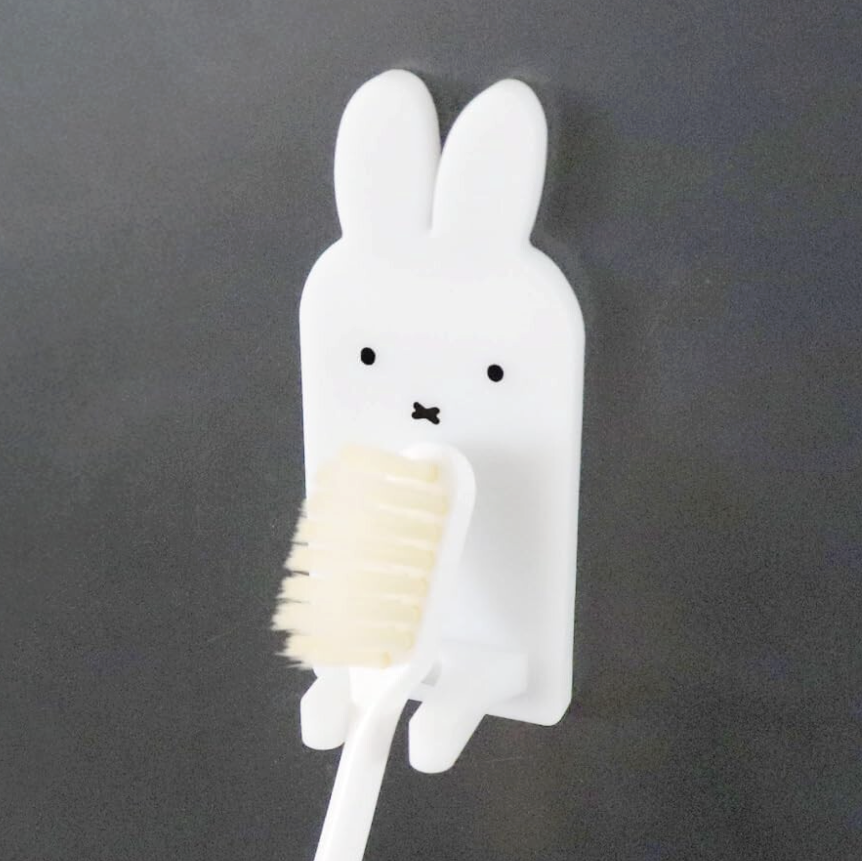 🐰Pre Order  - miffy 磁貼牙刷架, 獨家可配雙面膠貼  ( 📦 大約3月中～底到貨, 若遇到缺貨或其它因素貨期會延遲 ）