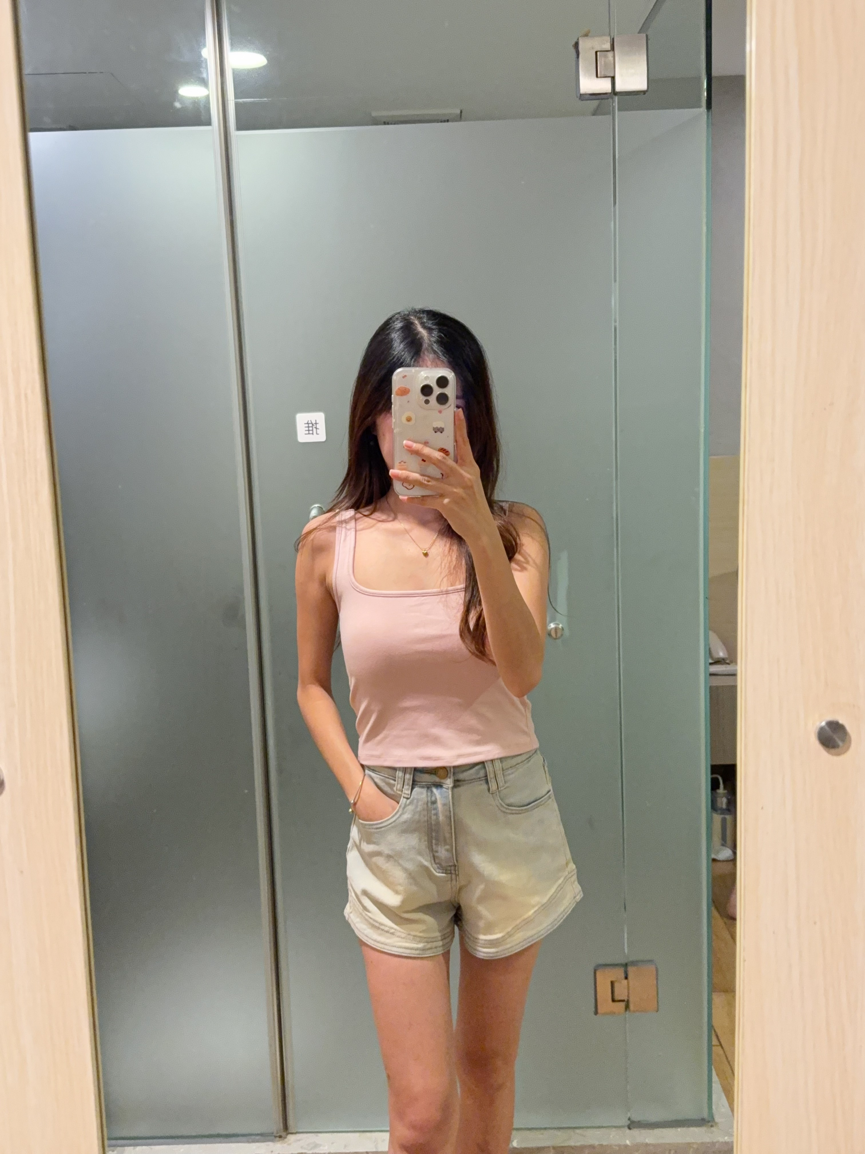 水洗辣妹风阔腿牛仔短裤R2985