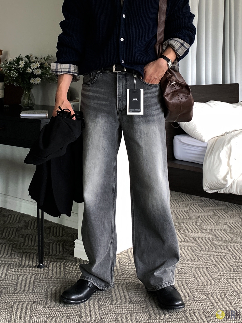 【100%保證韓國直送】復古黑藍貓鬚洗水半寬鬆直腳牛仔褲 👖 [1 color] RL114575