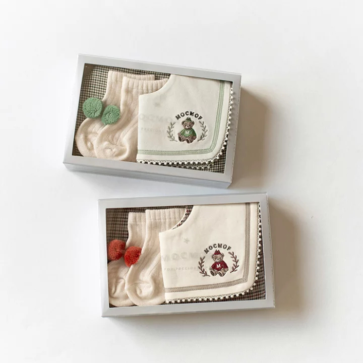･ᴗ･小熊刺繡禮盒套裝