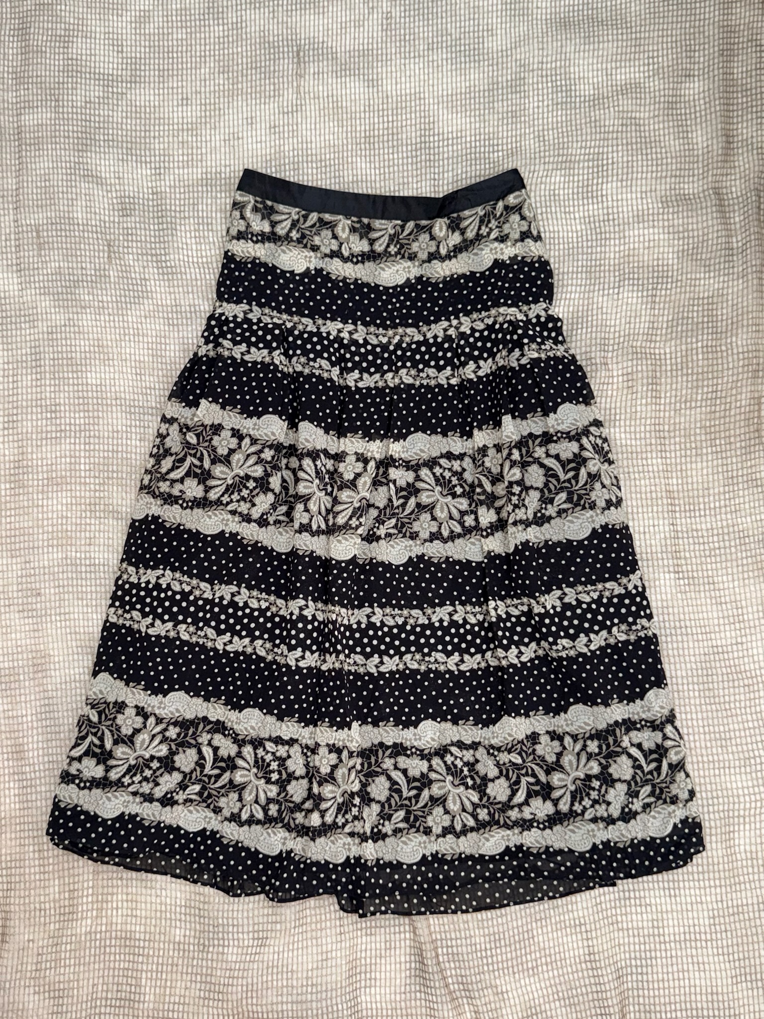 Vintage Y2K Black Polka Dot Midi Skirt with Floral Lace Embroidery