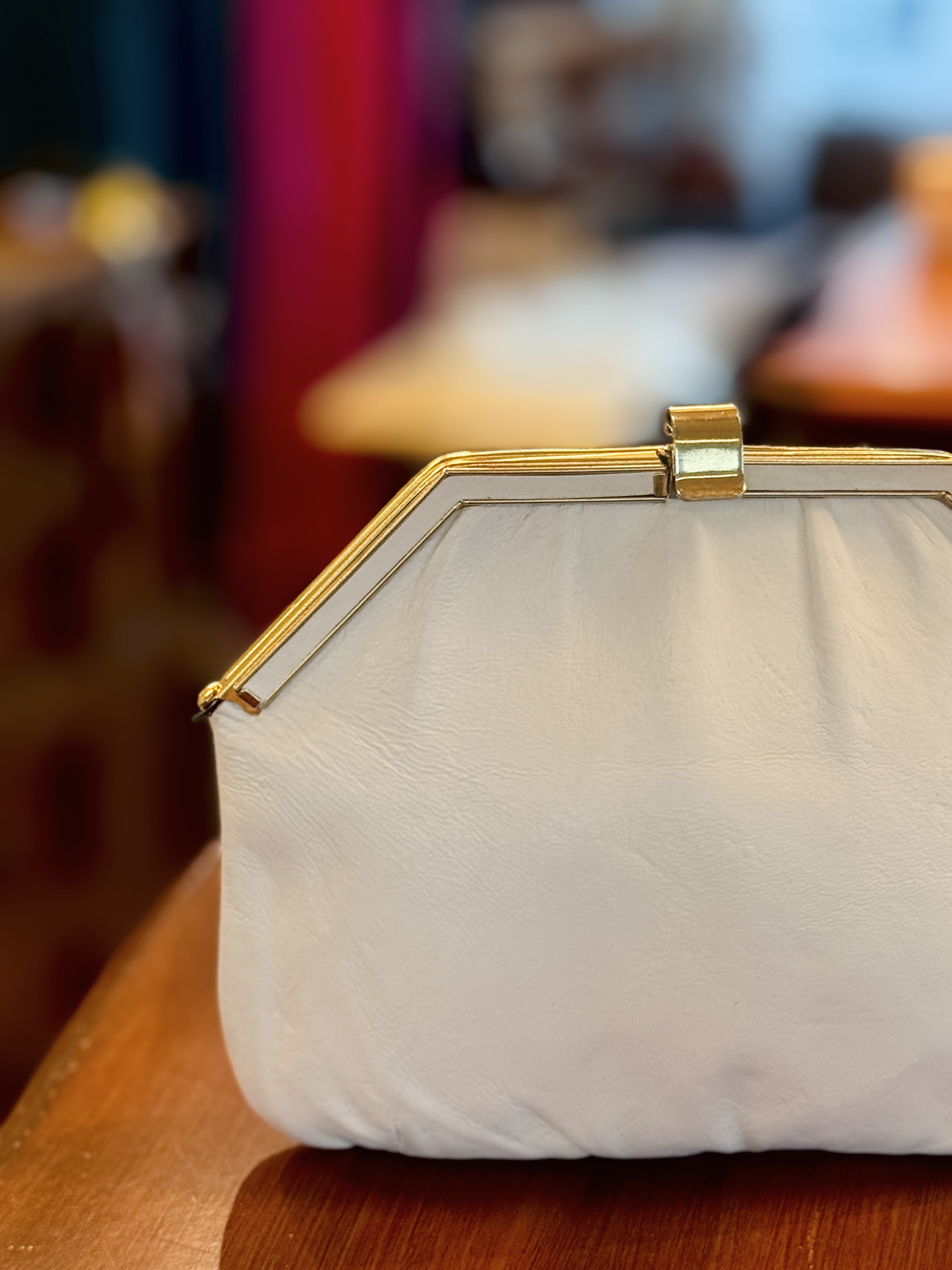 Vintage Mid-century White Genuine leather Diamond Shape Frame Two-Way Bag (MT2503)