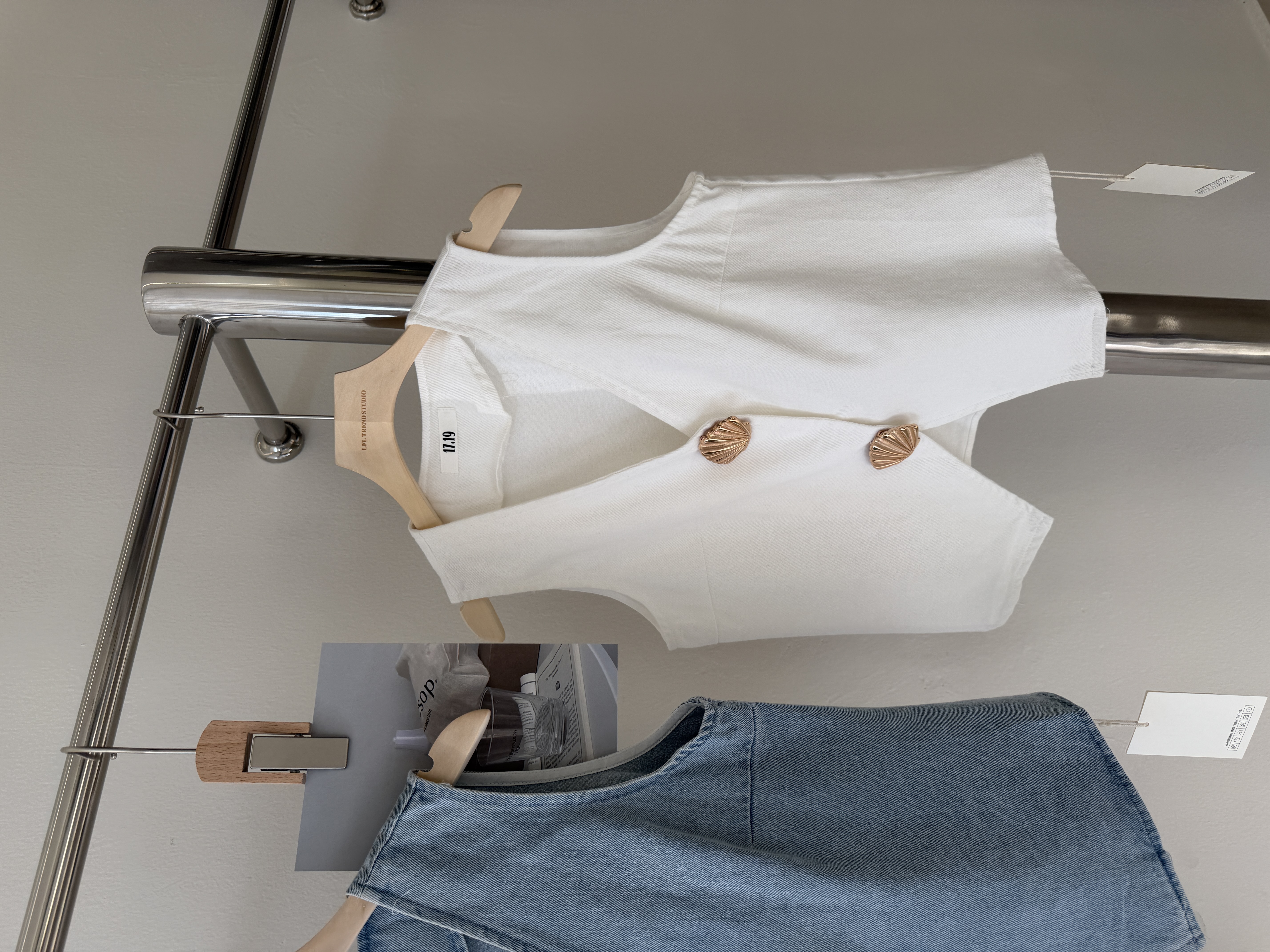 6555 法式御姐V领牛仔马甲