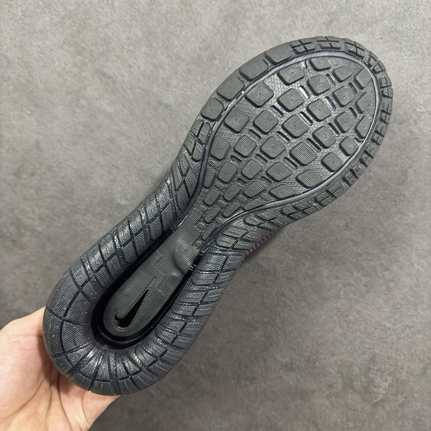 Nike Air Max Phoenix FZ5307-500