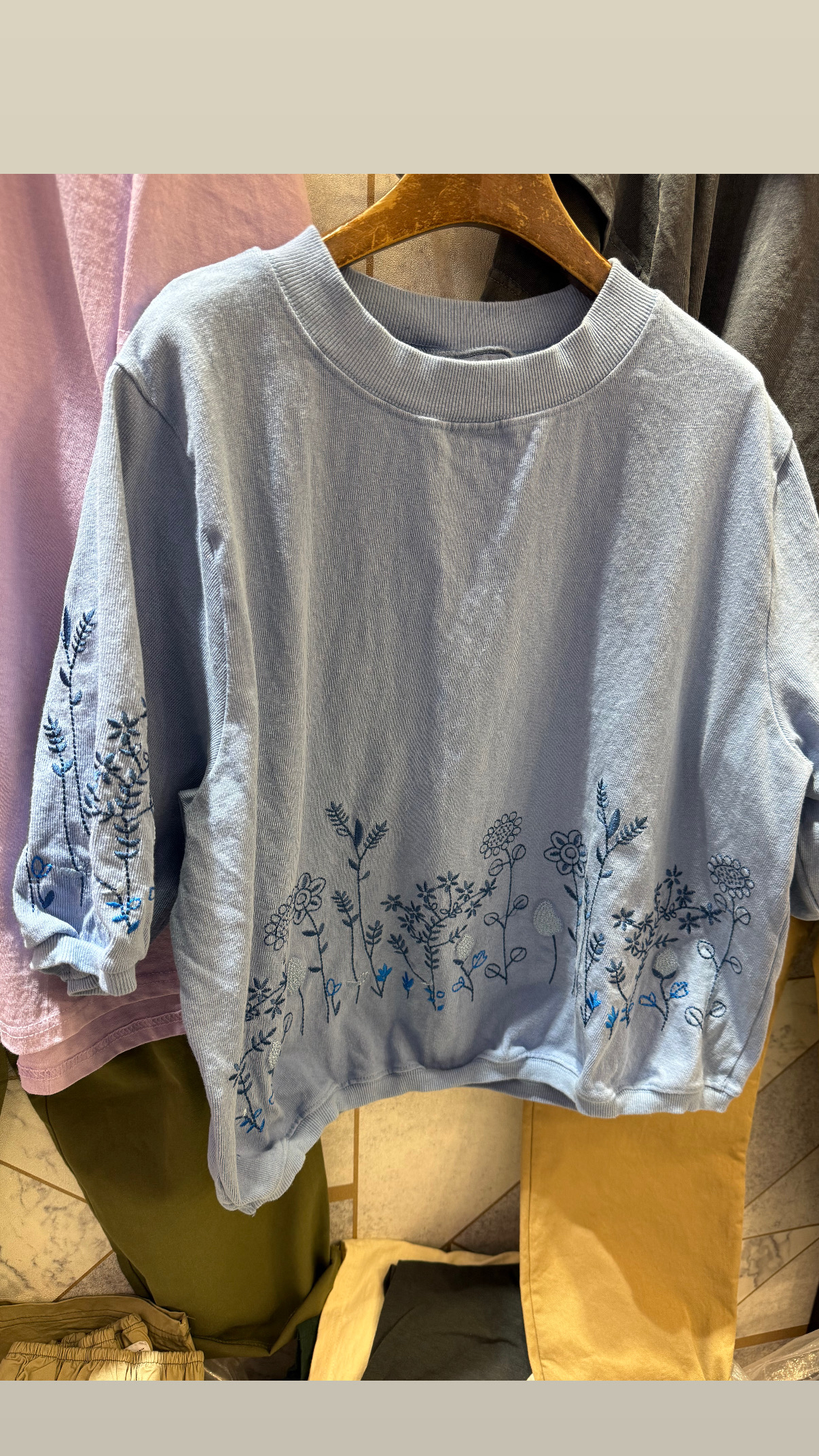 BU OS 綉線花草top